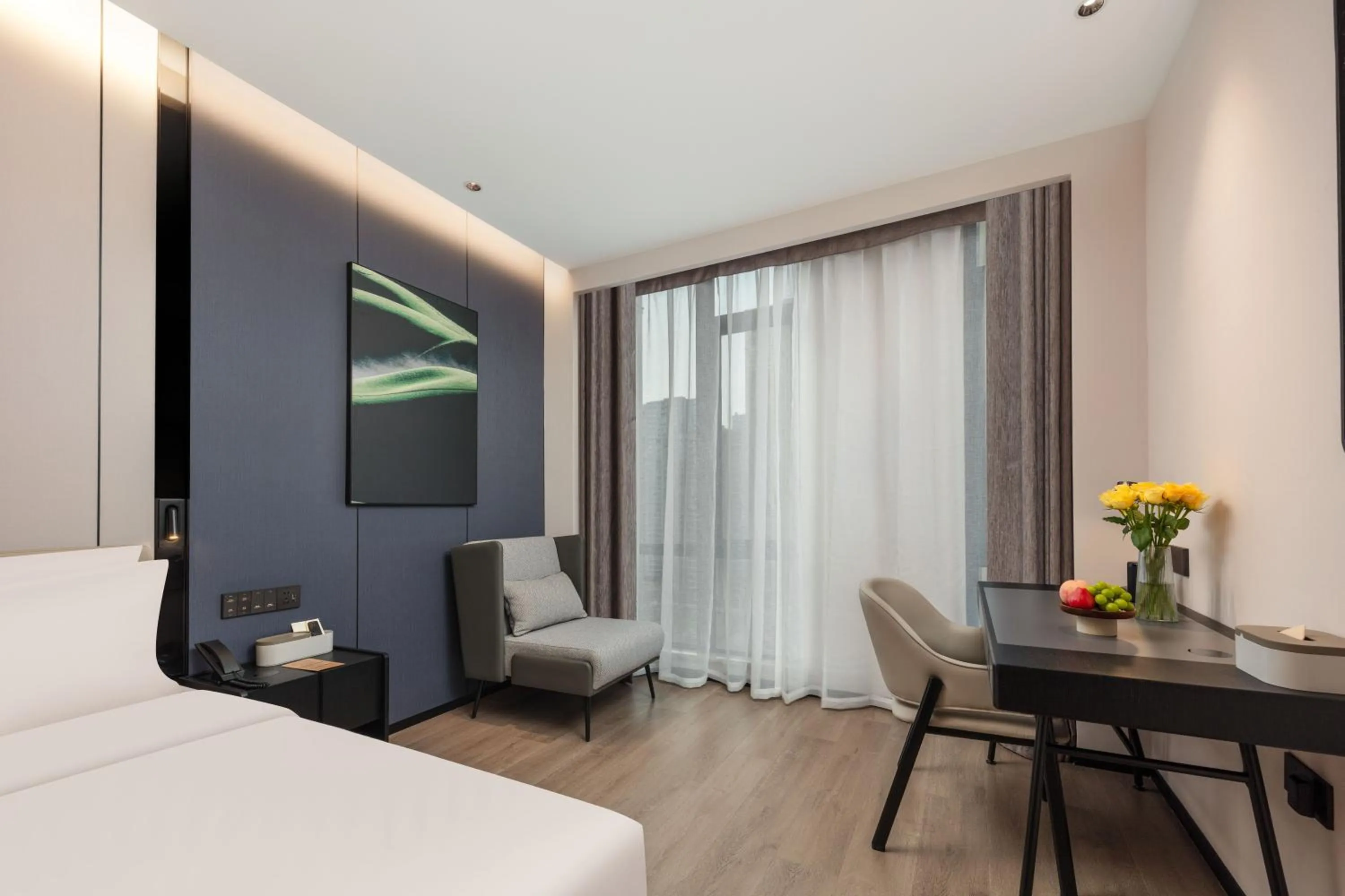 Bed in Atour Hotel Hangzhou Xiaoshan Kaiyuan Plaza