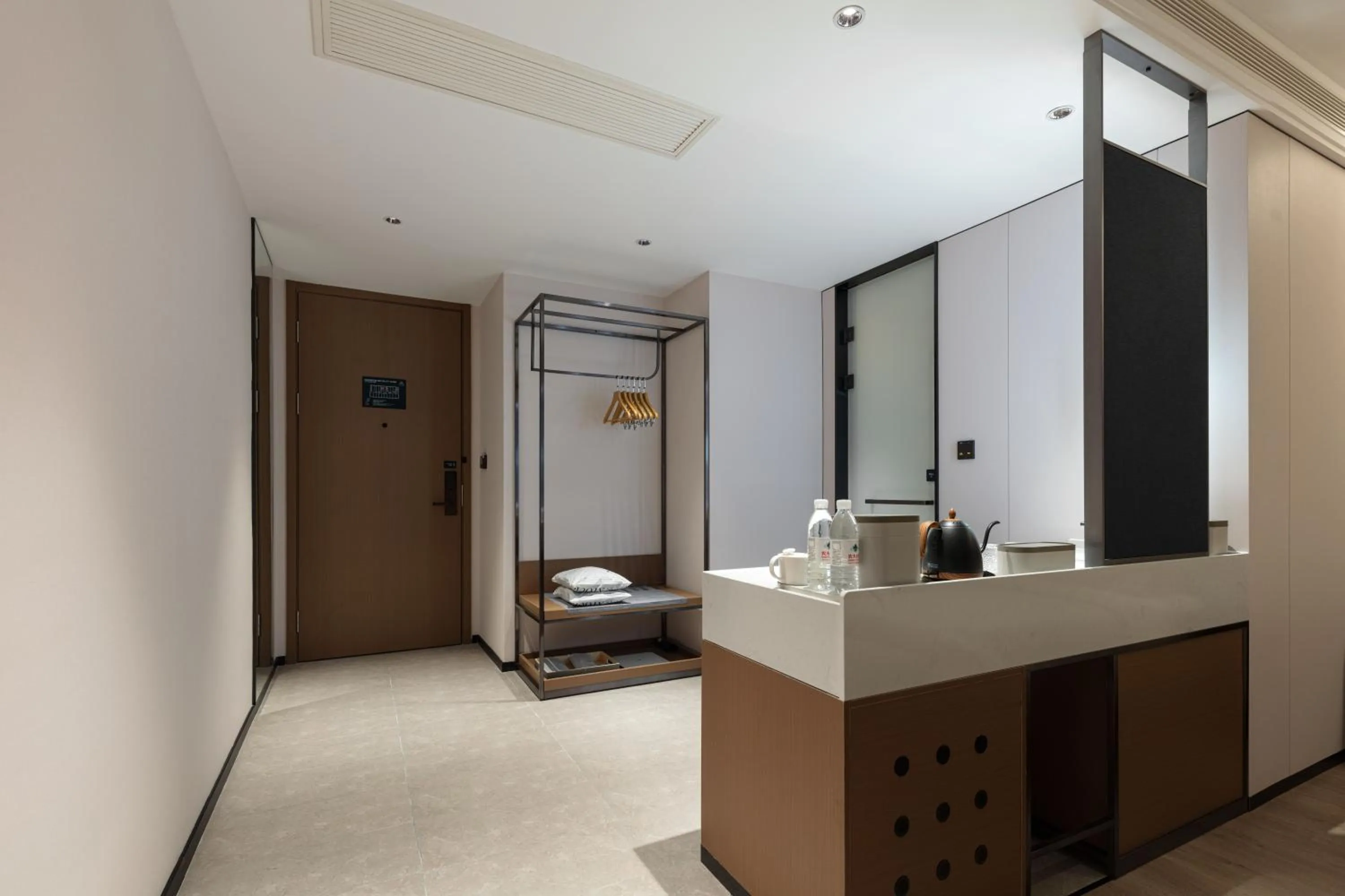 Bed in Atour Hotel Hangzhou Xiaoshan Kaiyuan Plaza