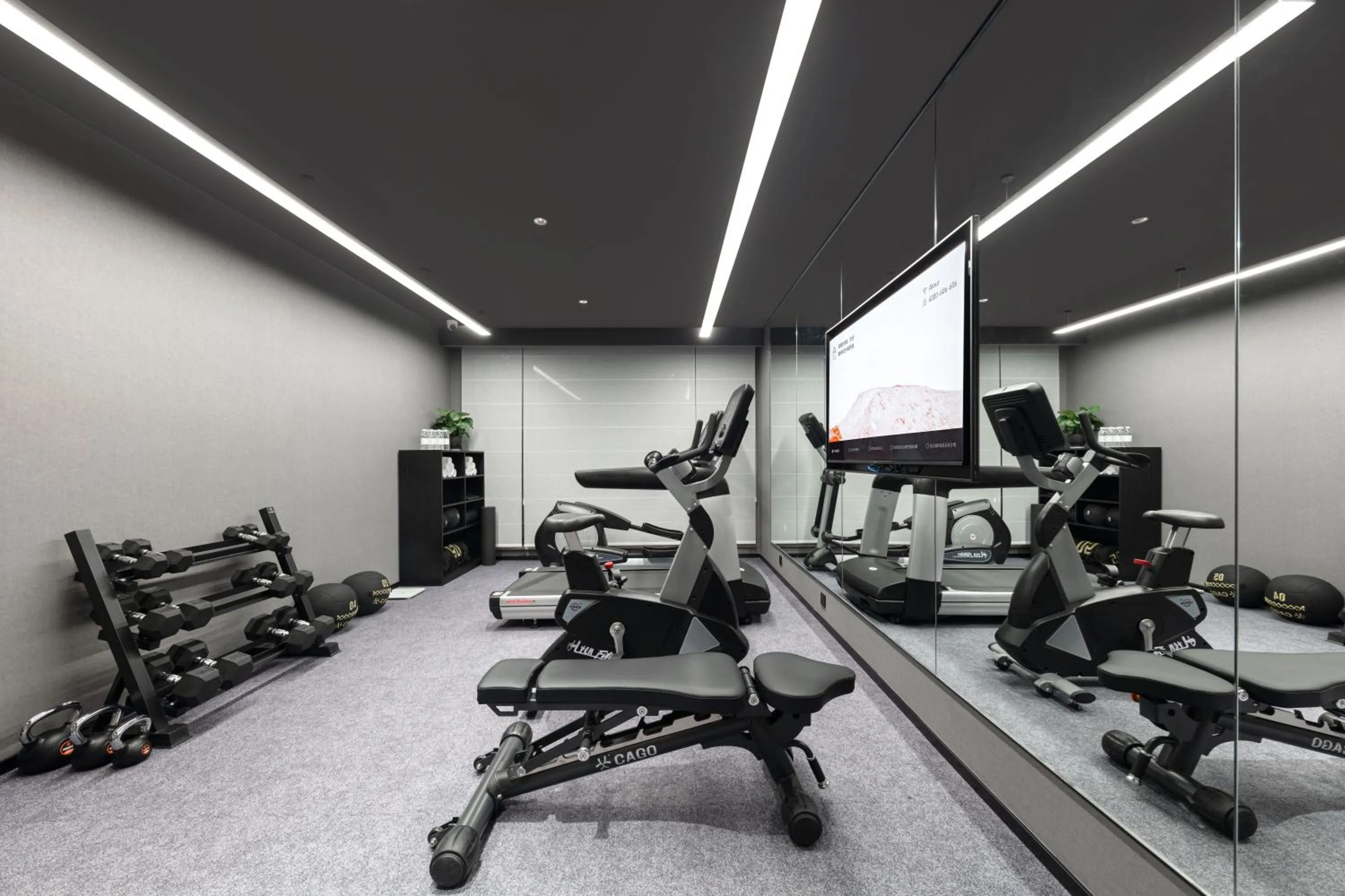 Fitness centre/facilities in Atour Hotel Hangzhou Xiaoshan Kaiyuan Plaza