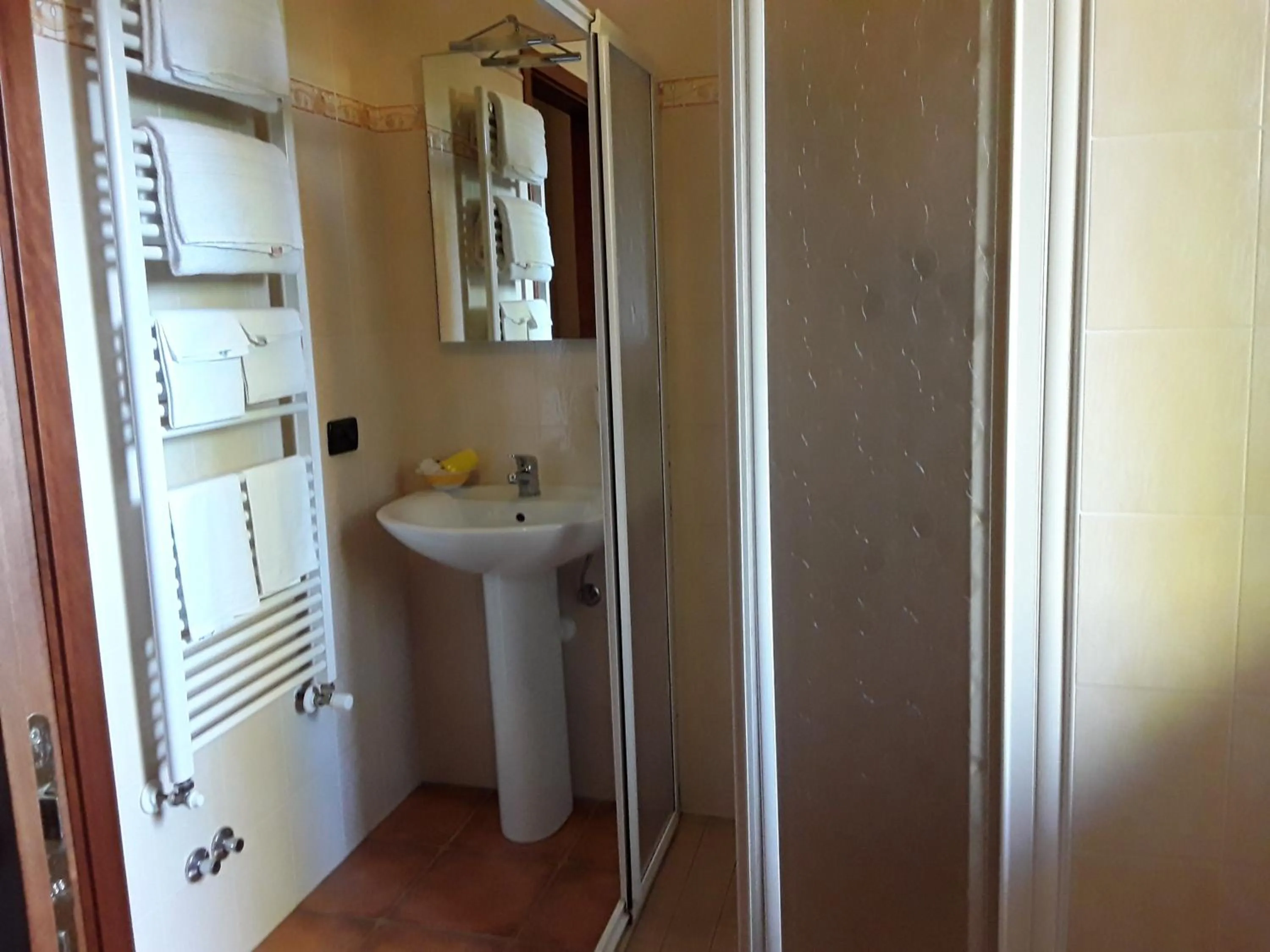 Shower in Albergo Al Portico