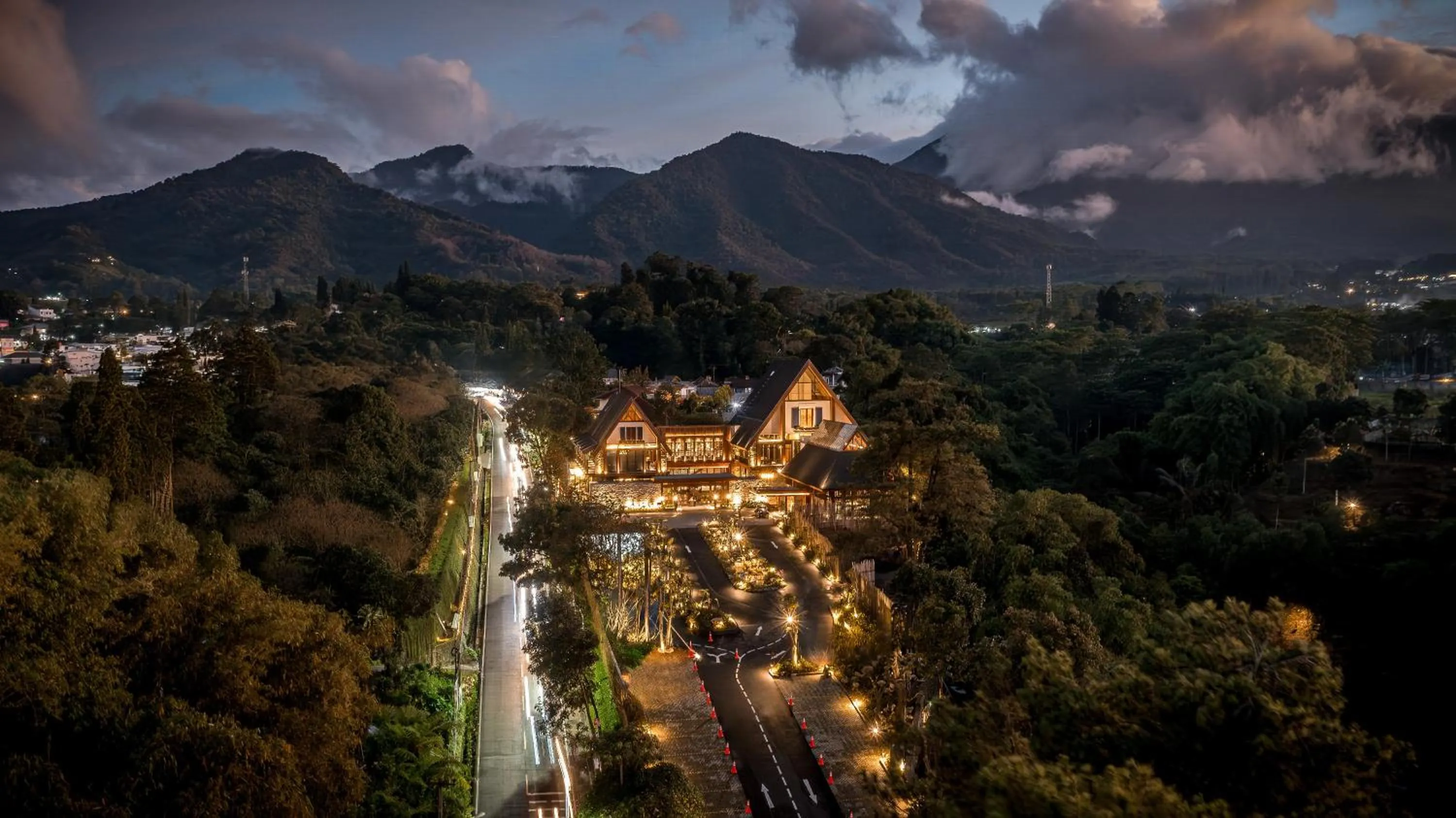 Property building in Plataran Puncak Suites