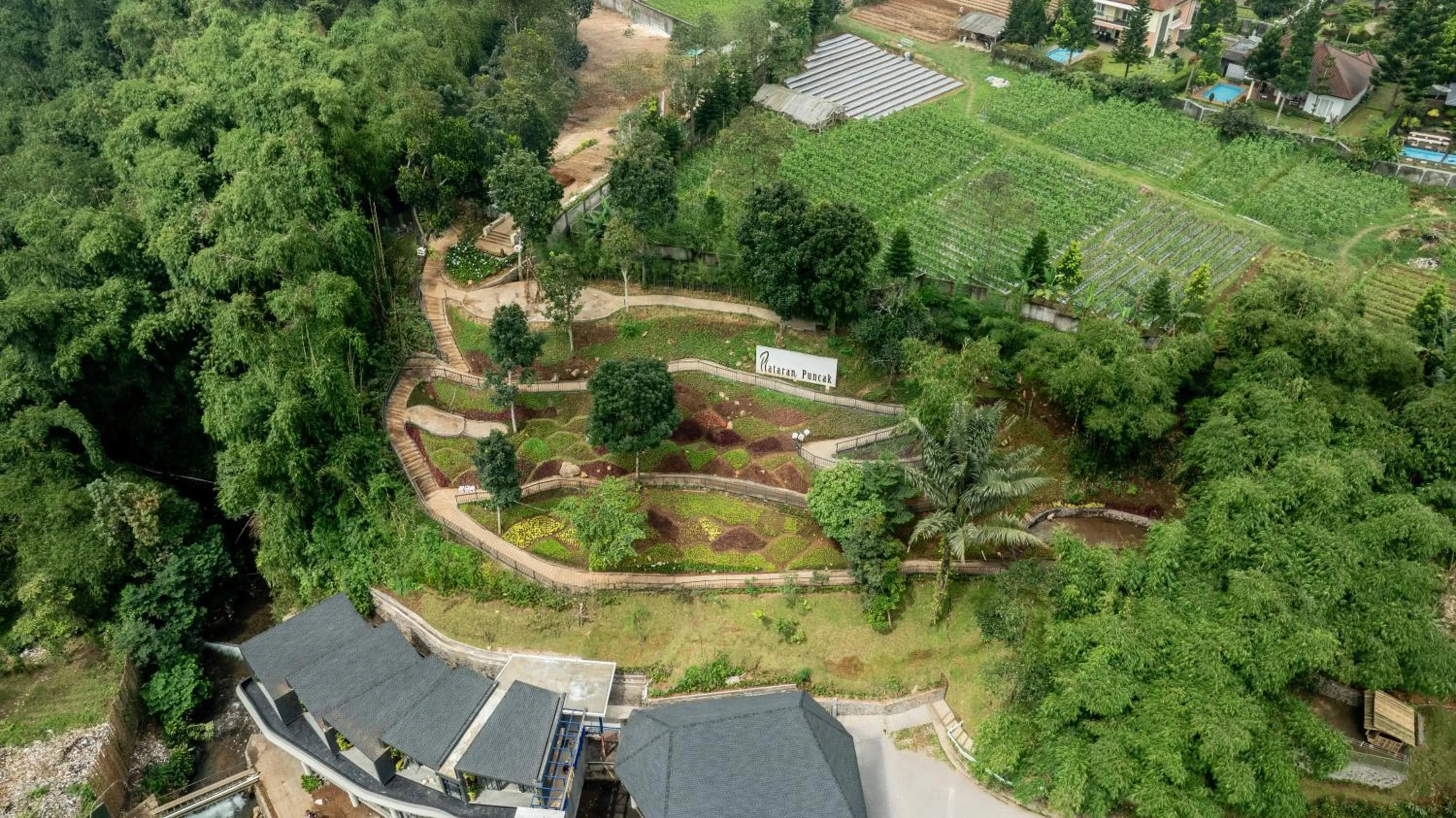 Property building in Plataran Puncak Suites