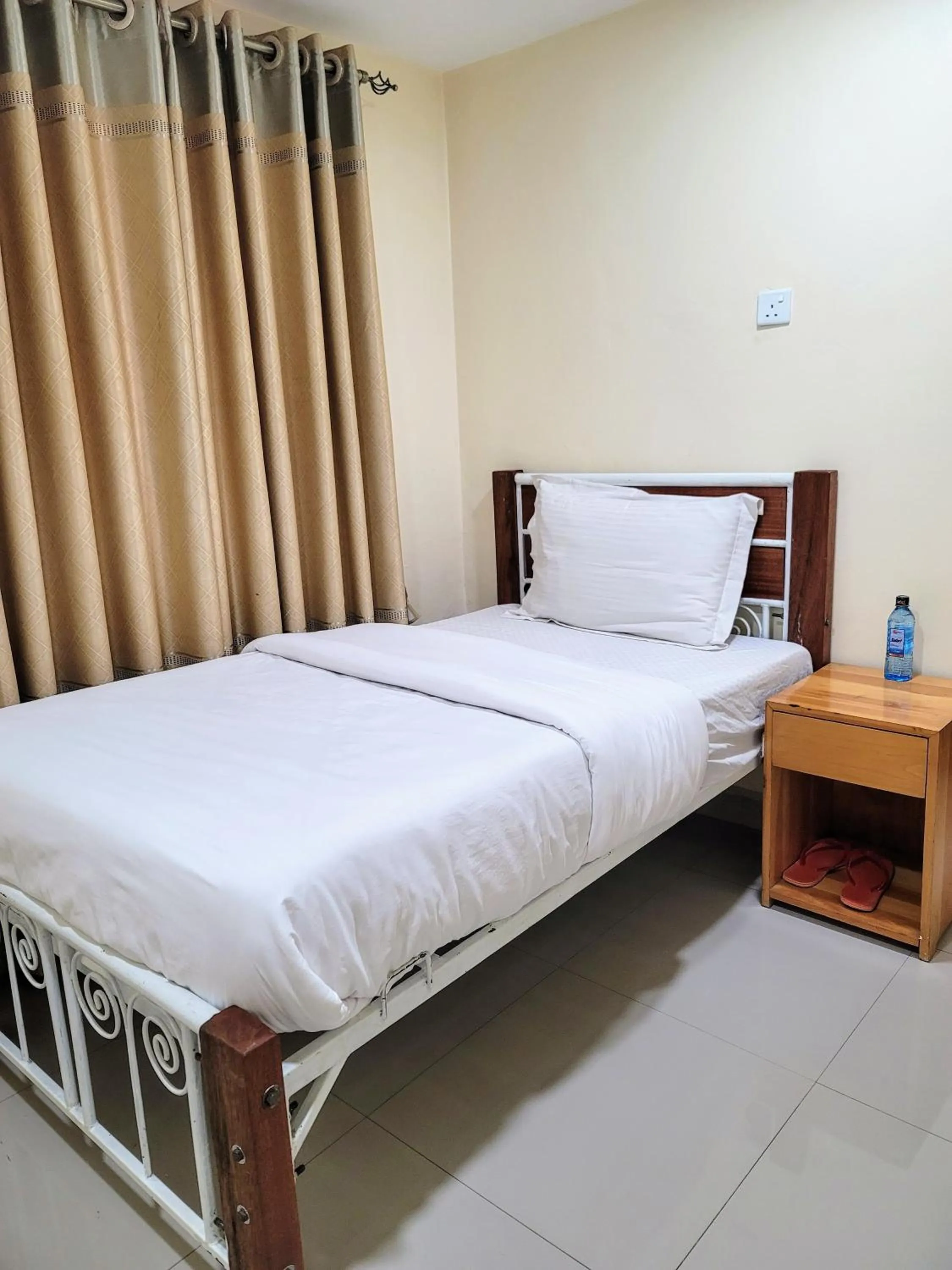 Bed in Nairobi Glory Palace Hotel