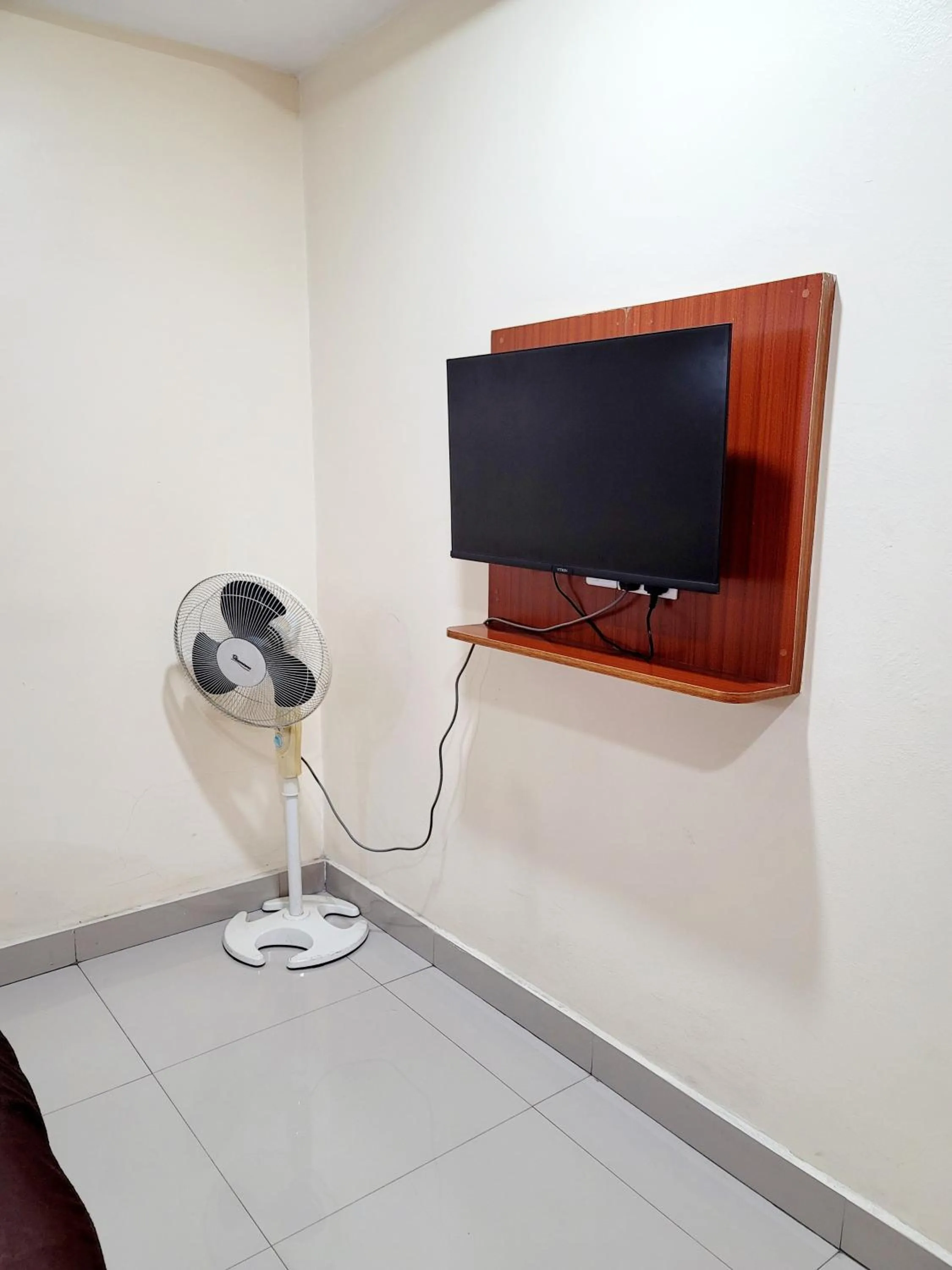 TV and multimedia in Nairobi Glory Palace Hotel