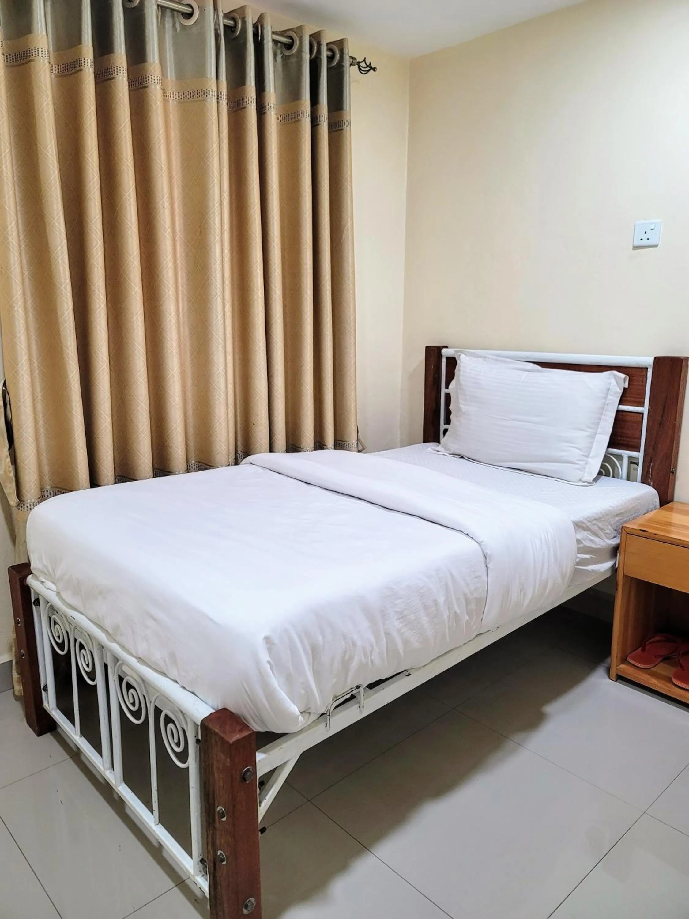 Bed in Nairobi Glory Palace Hotel