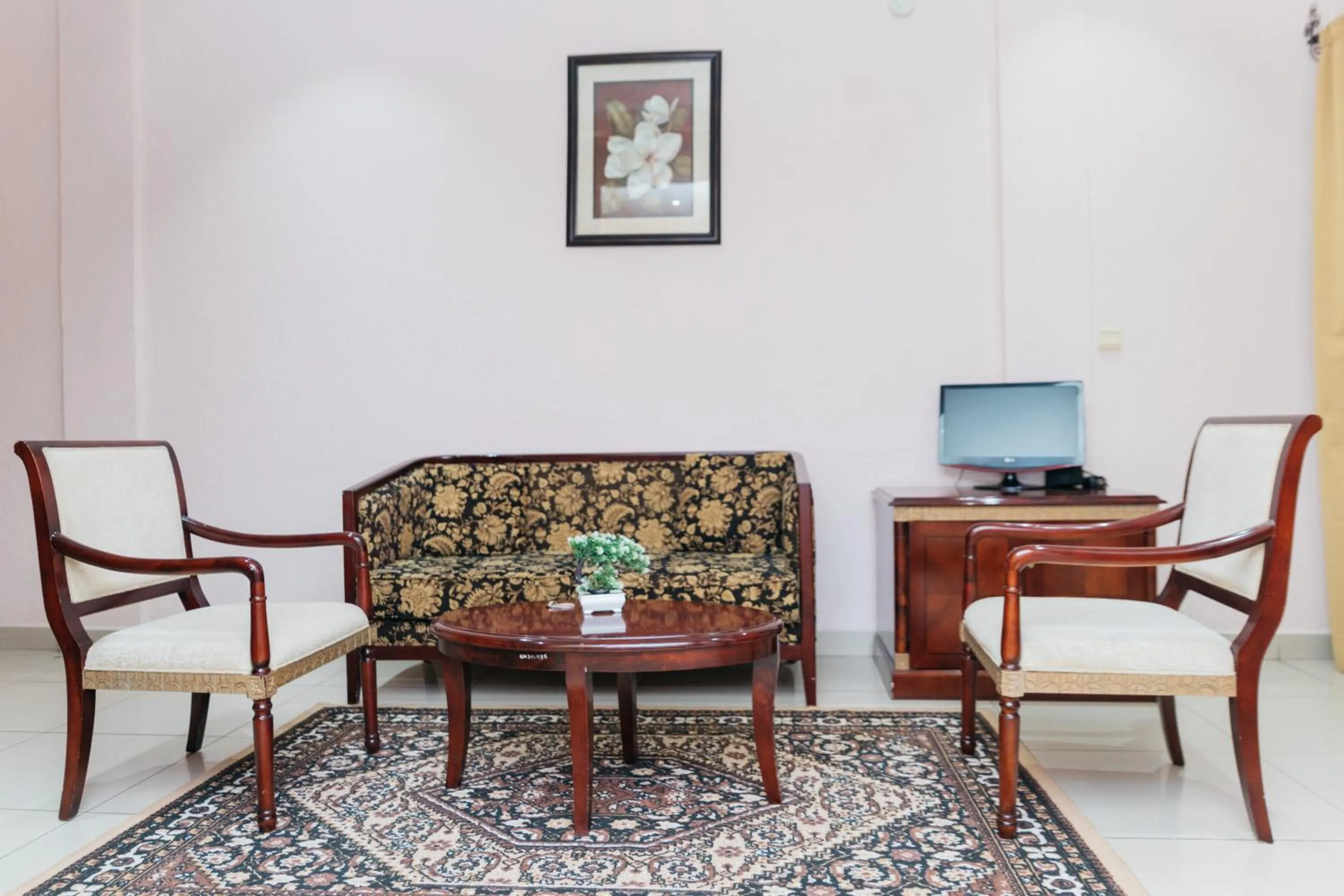 Pearl Residence Hotel