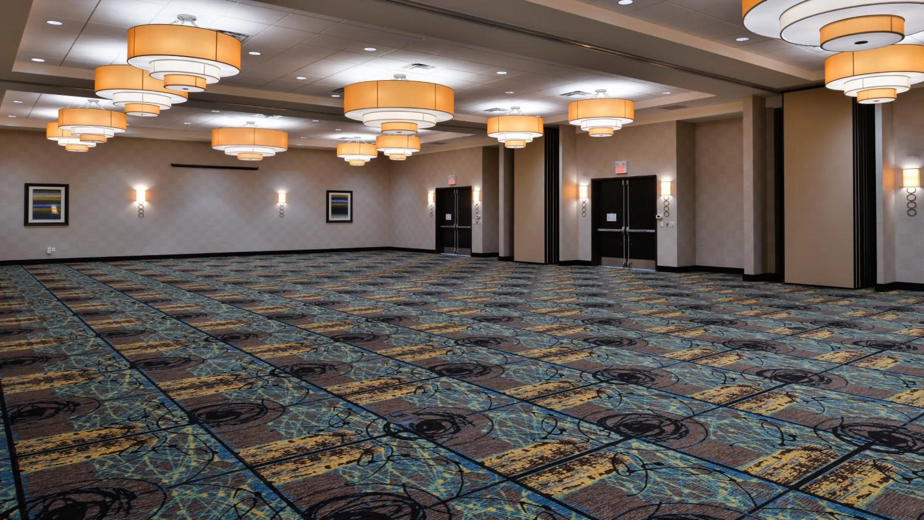 Meeting/conference room in Holiday Inn Hotel & Suites Edmonton Airport Conference Centre by IHG