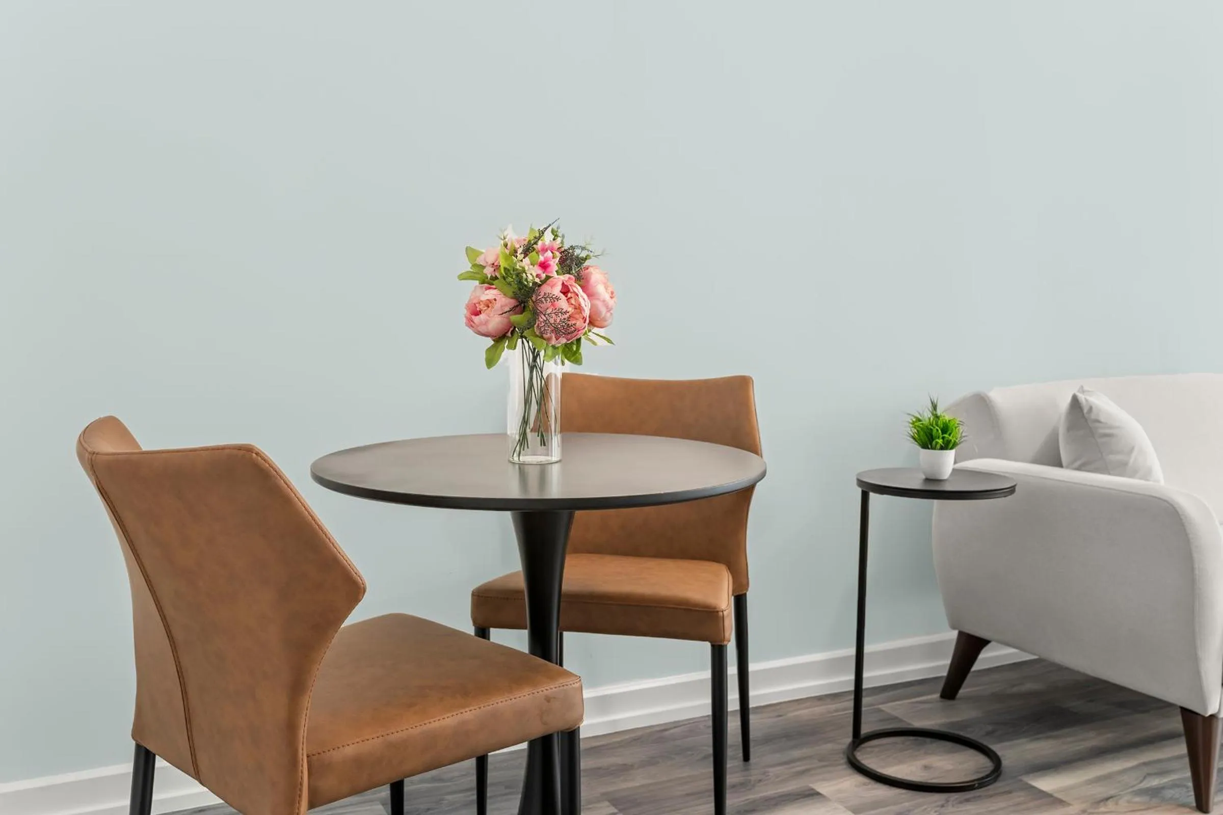 Living room in Global Luxury Suites at The Apex Miami