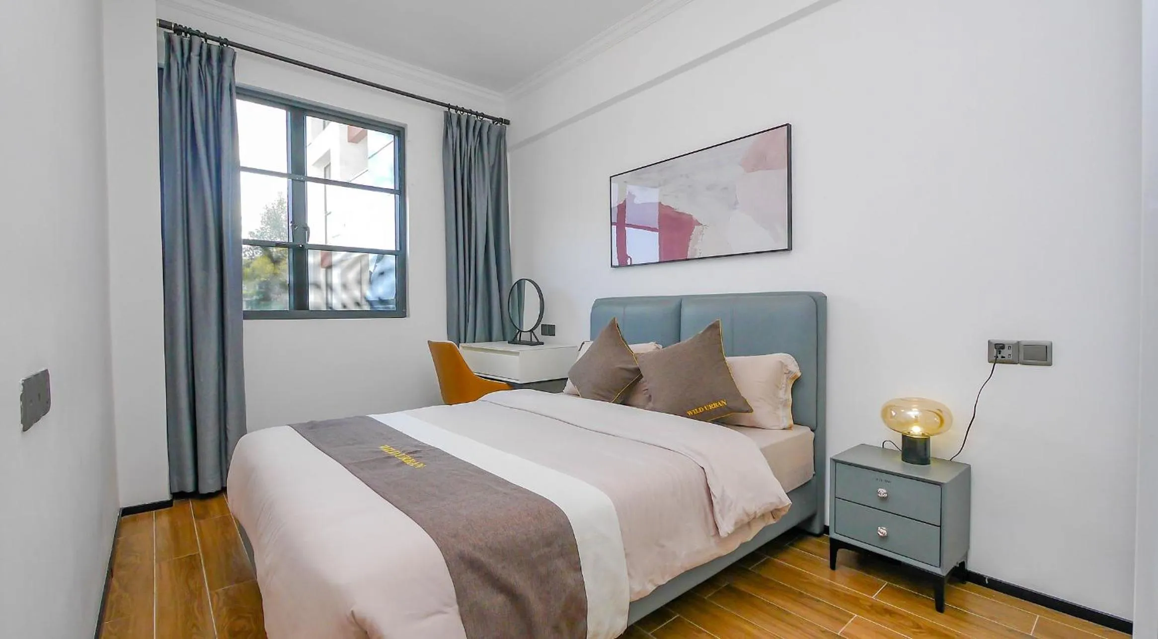 Bed in 2-bedroom Apartment at Oasis Park