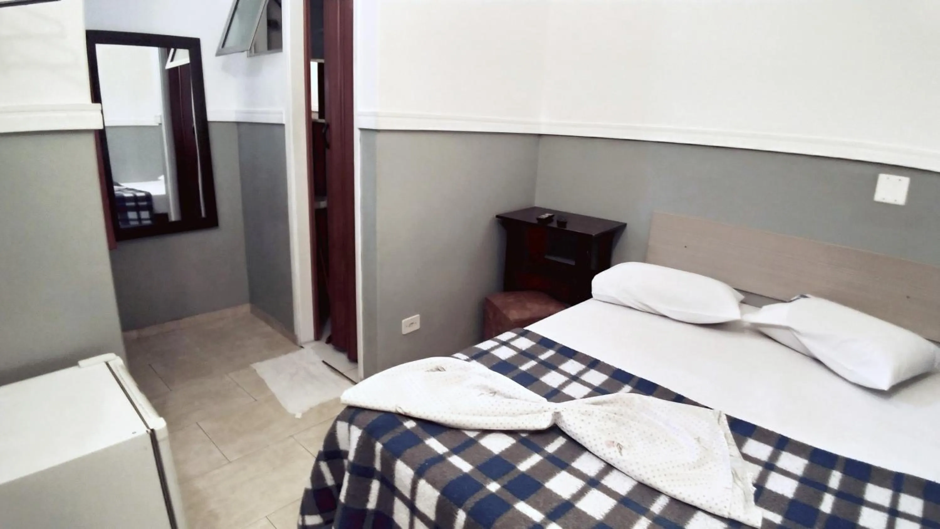 Photo of the whole room, Bed in HOTEL PAULISTANO Terminal Tietê