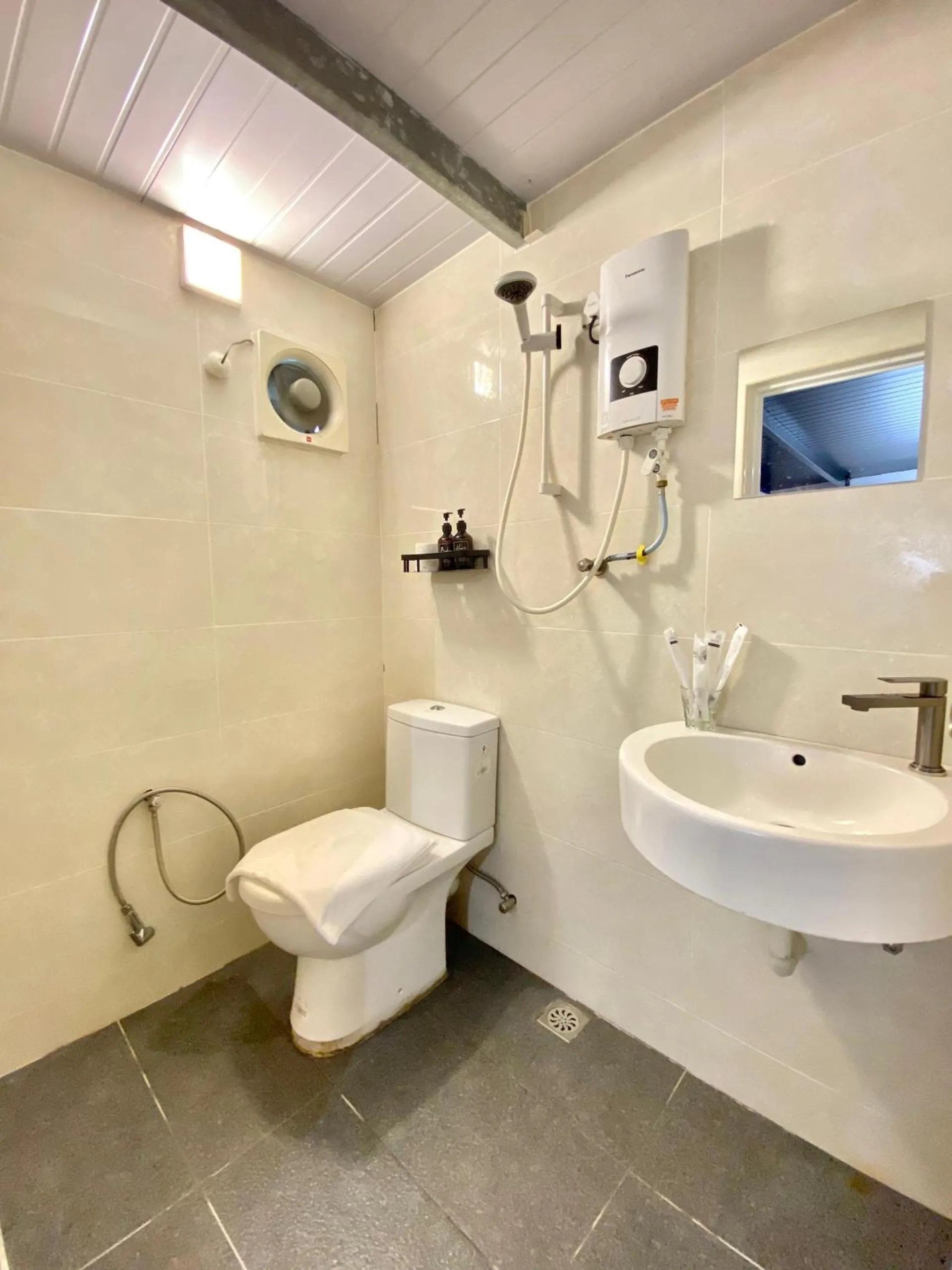 Shower in Bayu Bayu Hotel by Soft Loft