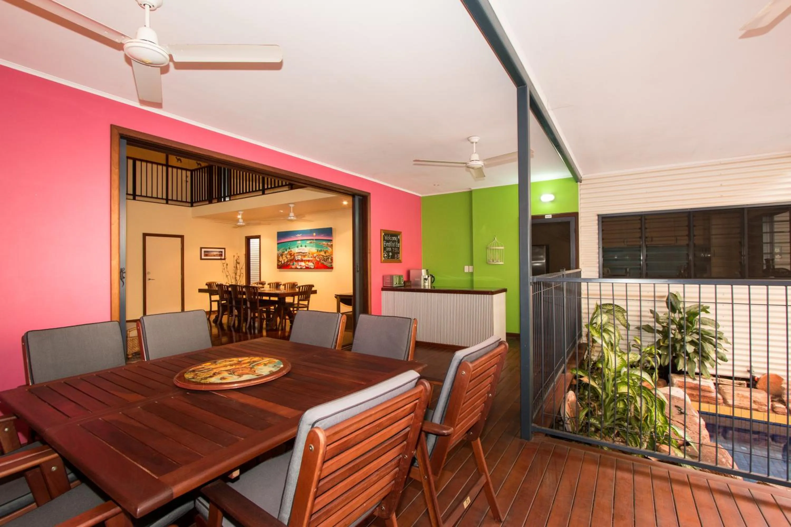 Restaurant/places to eat in The Courthouse Bed & Breakfast