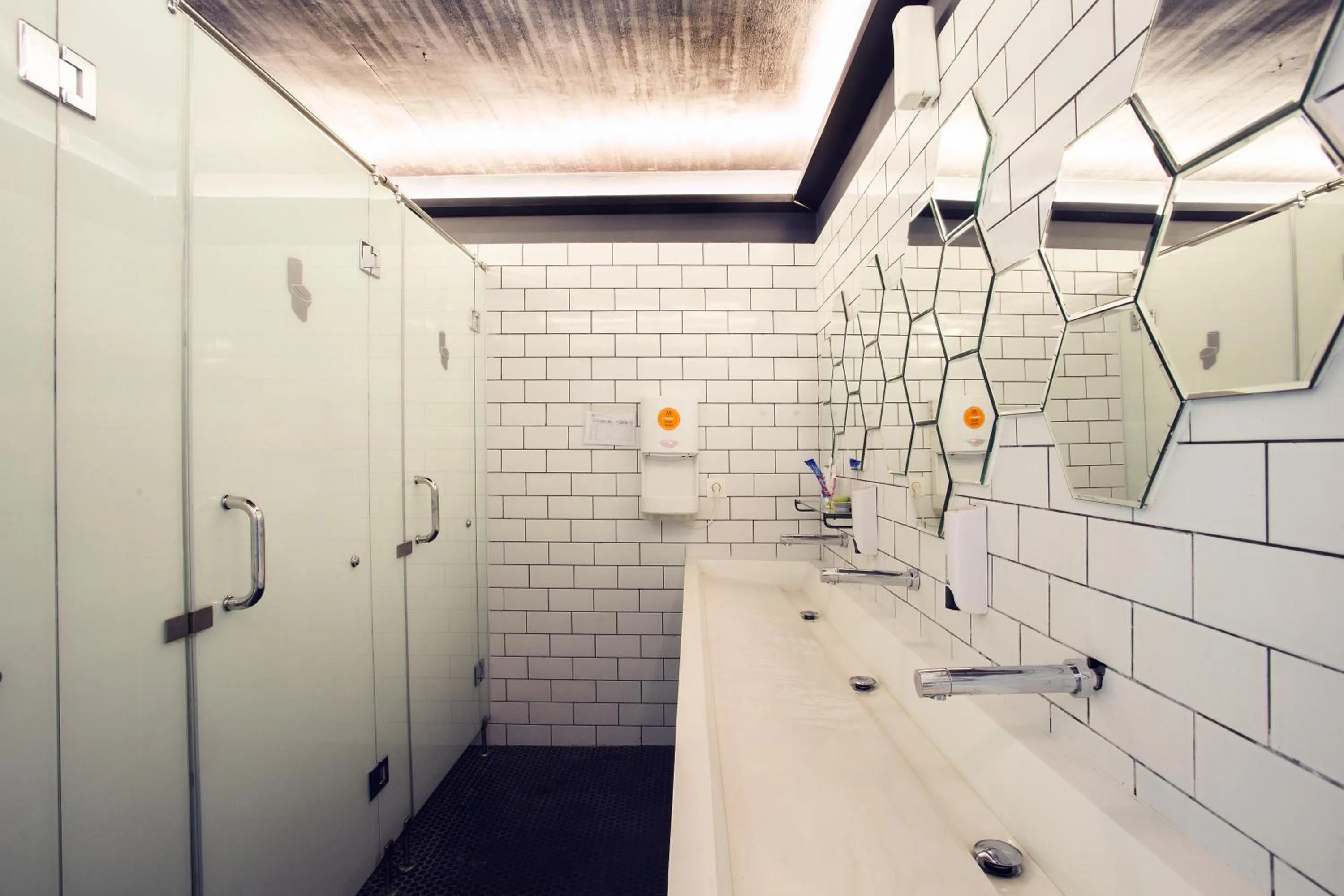 Shower in M Boutique Hostel