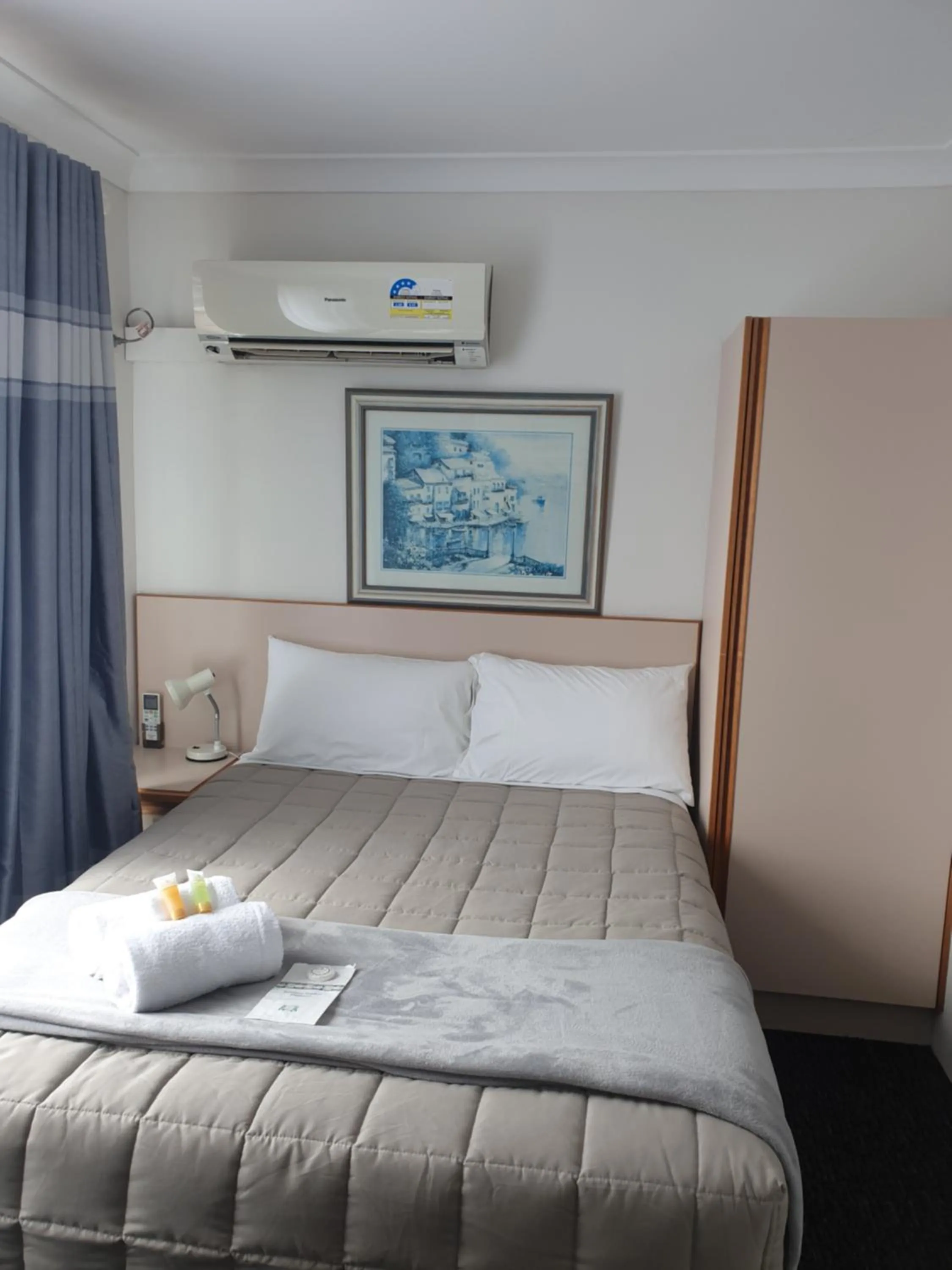 Bedroom, Bed in Forstay Motel