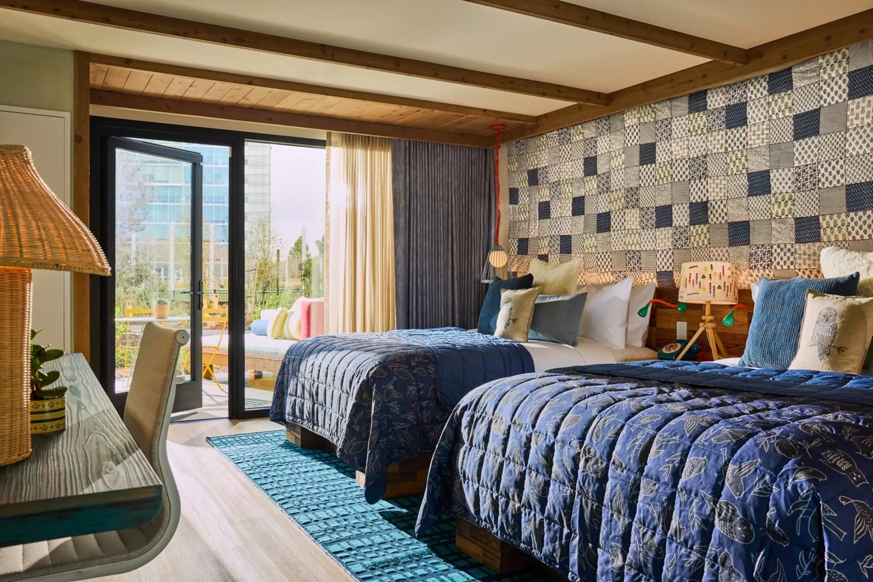 Two Queen Beds with Patio or Balcony in Treehouse Hotel Silicon Valley Two Queen Beds with Patio or Balcony in Treehouse Hotel Silicon Valley