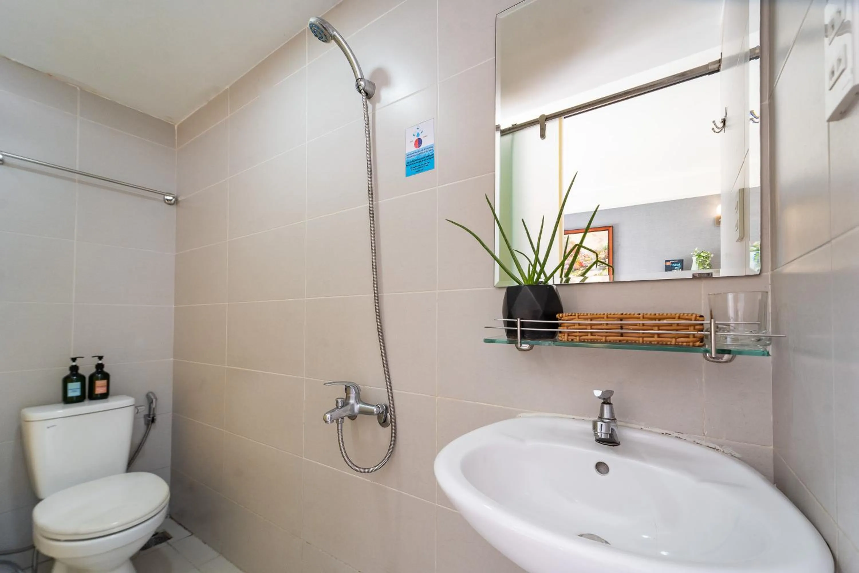 Toilet in Galaxy Boutique Sai Gon Central Hotel