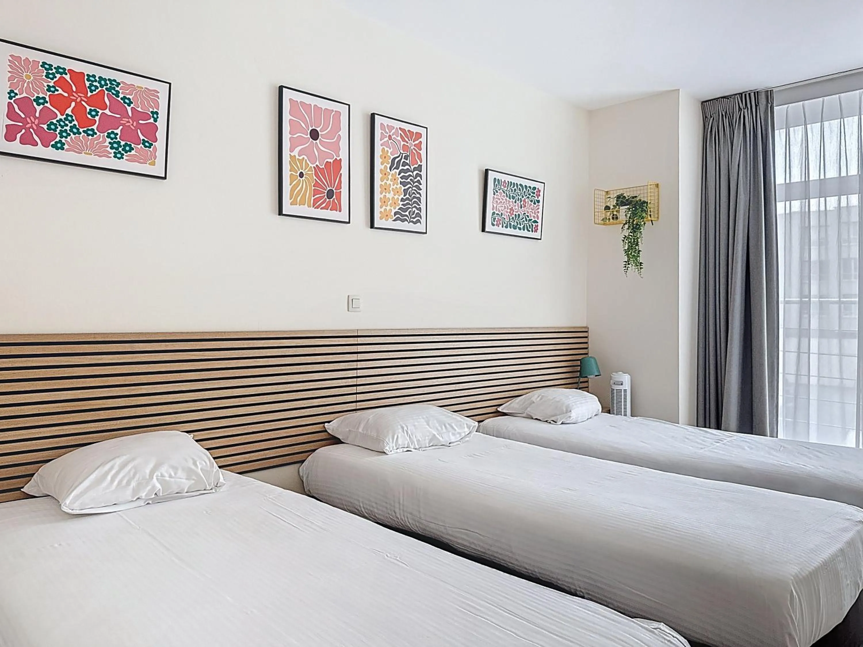 Bed in Slina Hotel Brussels