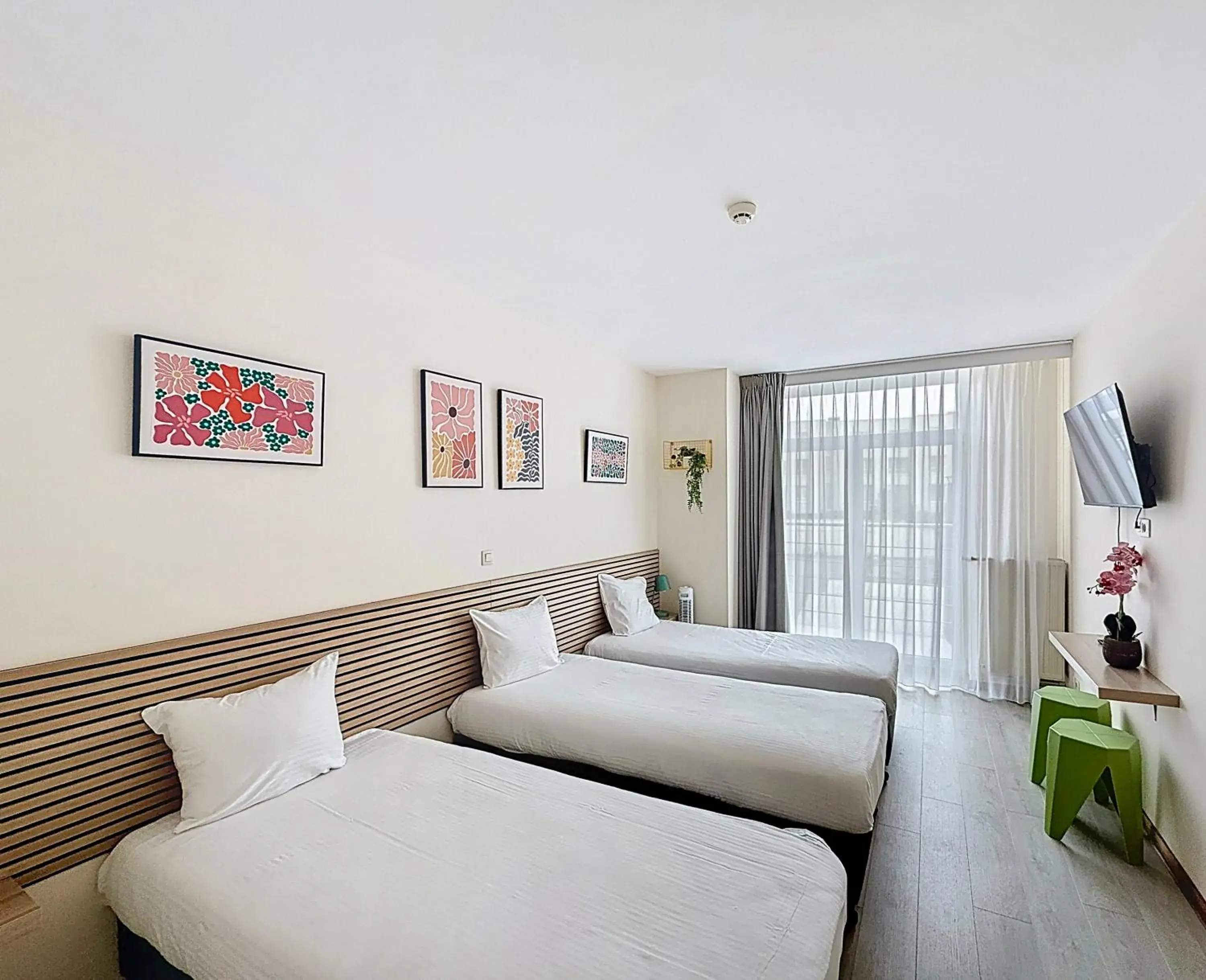 Triple Room in Slina Hotel Brussels Triple Room in Slina Hotel Brussels