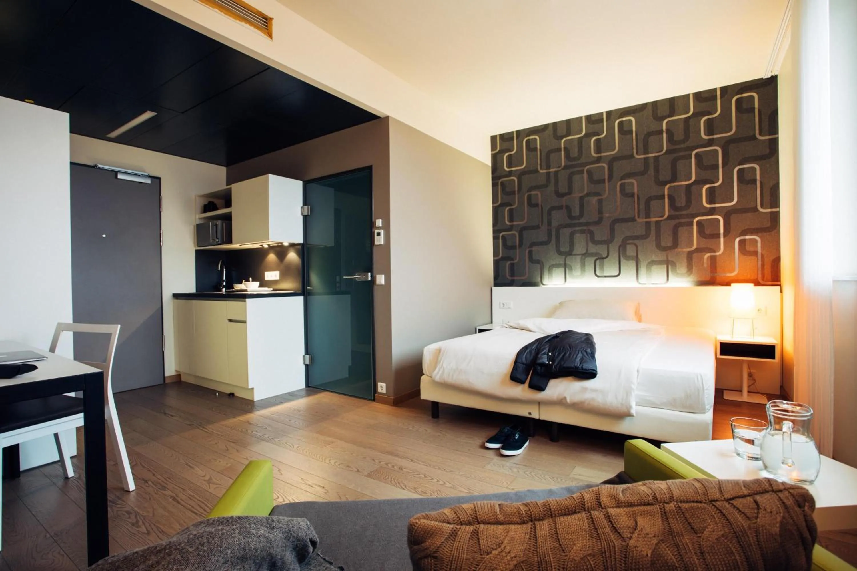 Photo of the whole room, Bed in harry's home München hotel & apartments