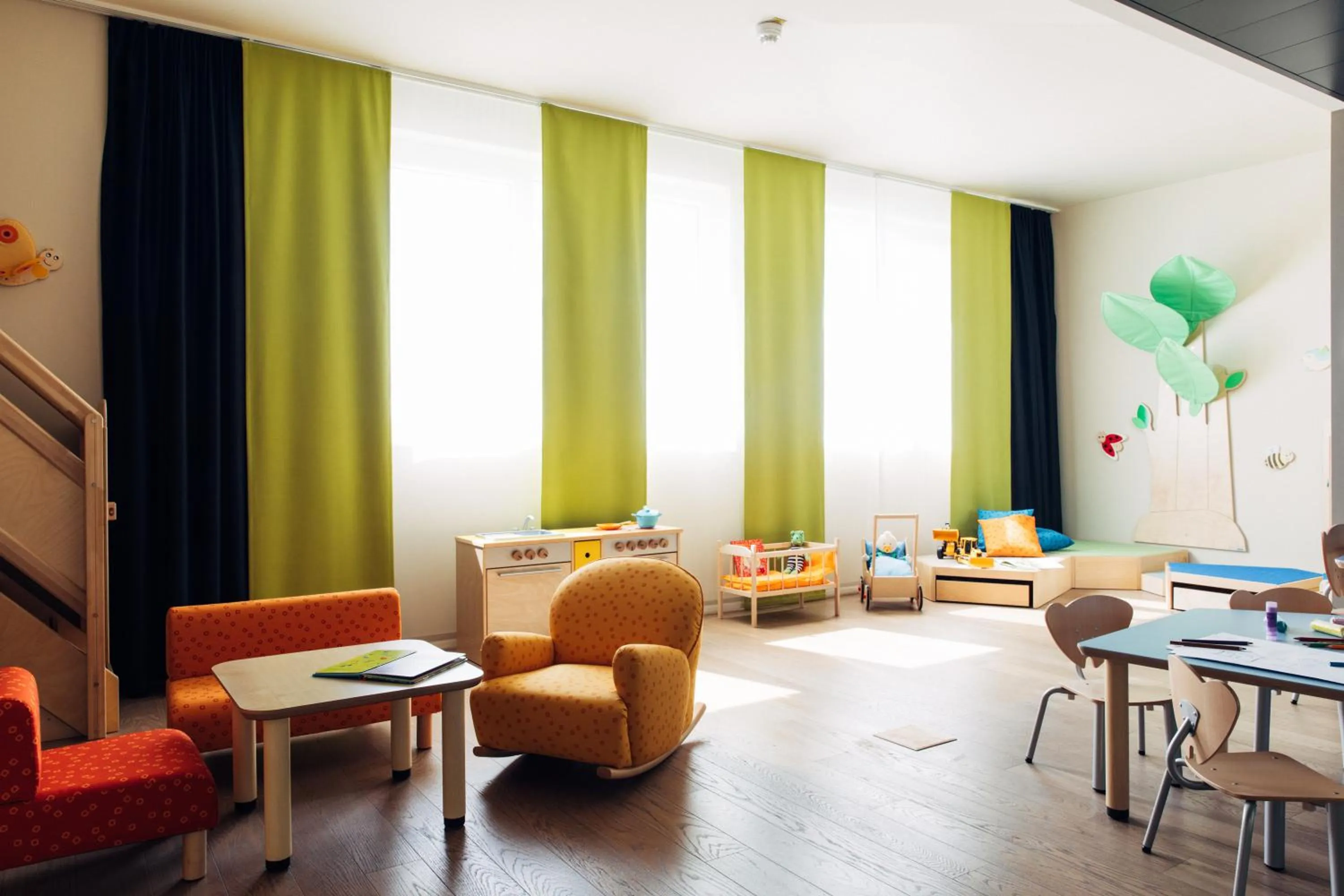 Children play ground in harry's home München hotel & apartments