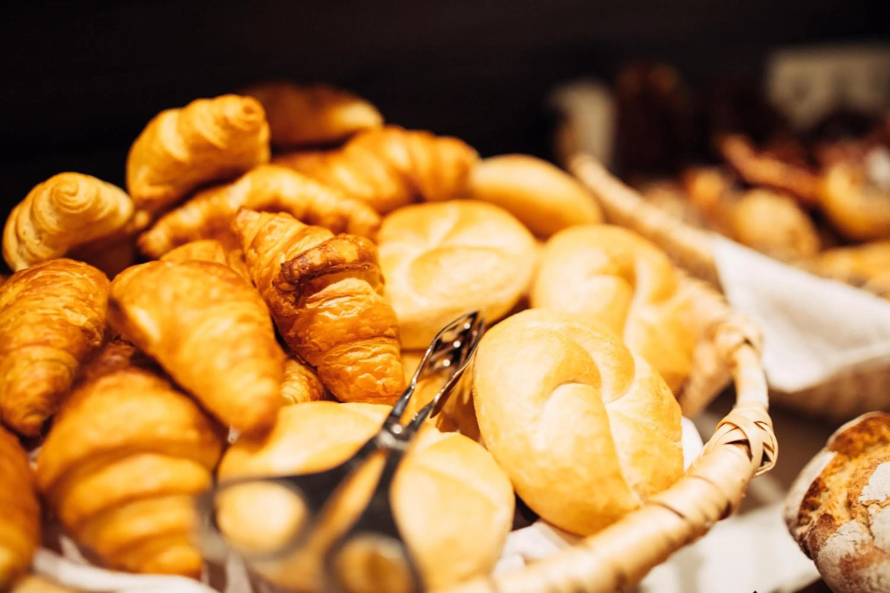 Restaurant/places to eat in harry's home München hotel & apartments