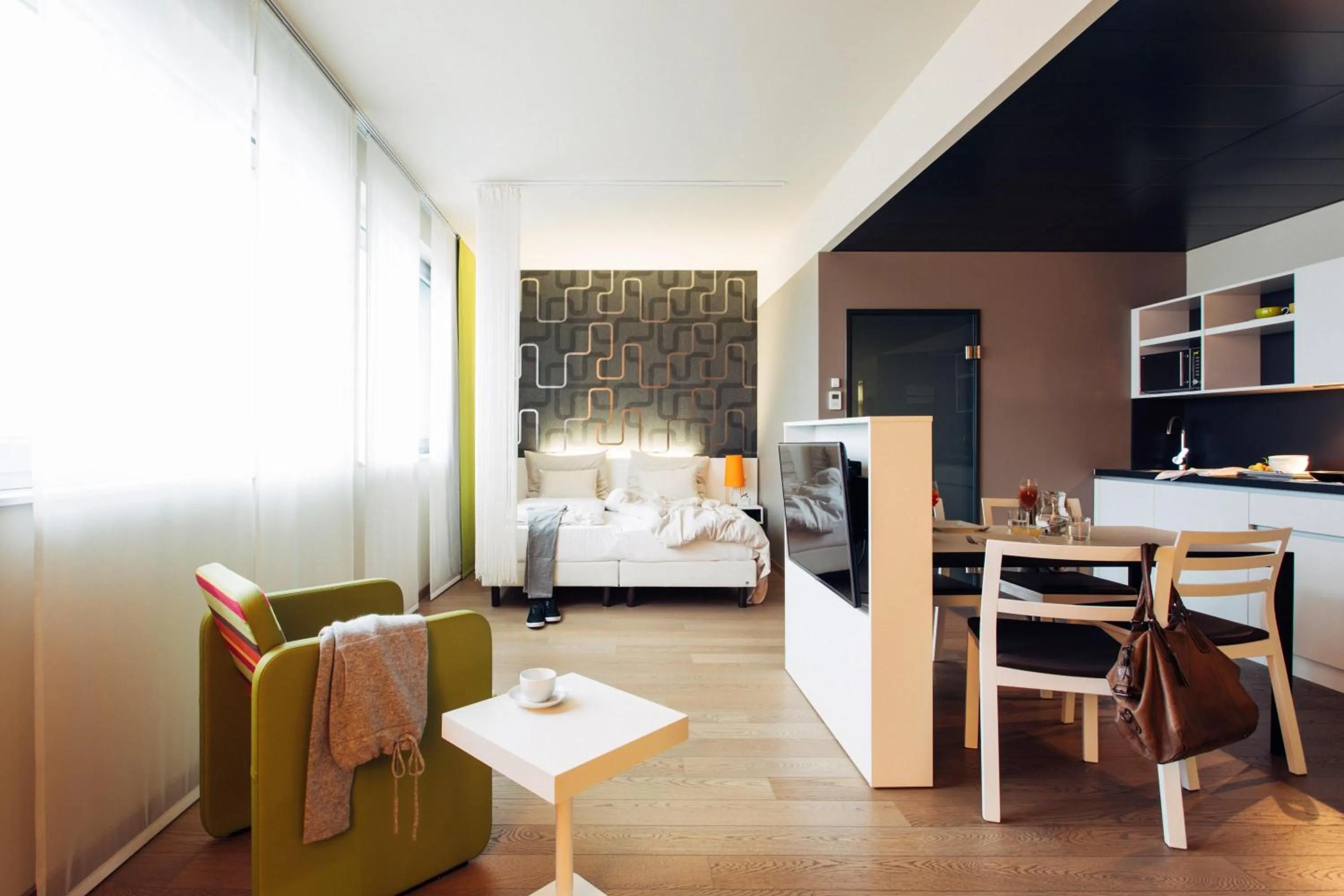 Photo of the whole room, Bed in harry's home München hotel & apartments