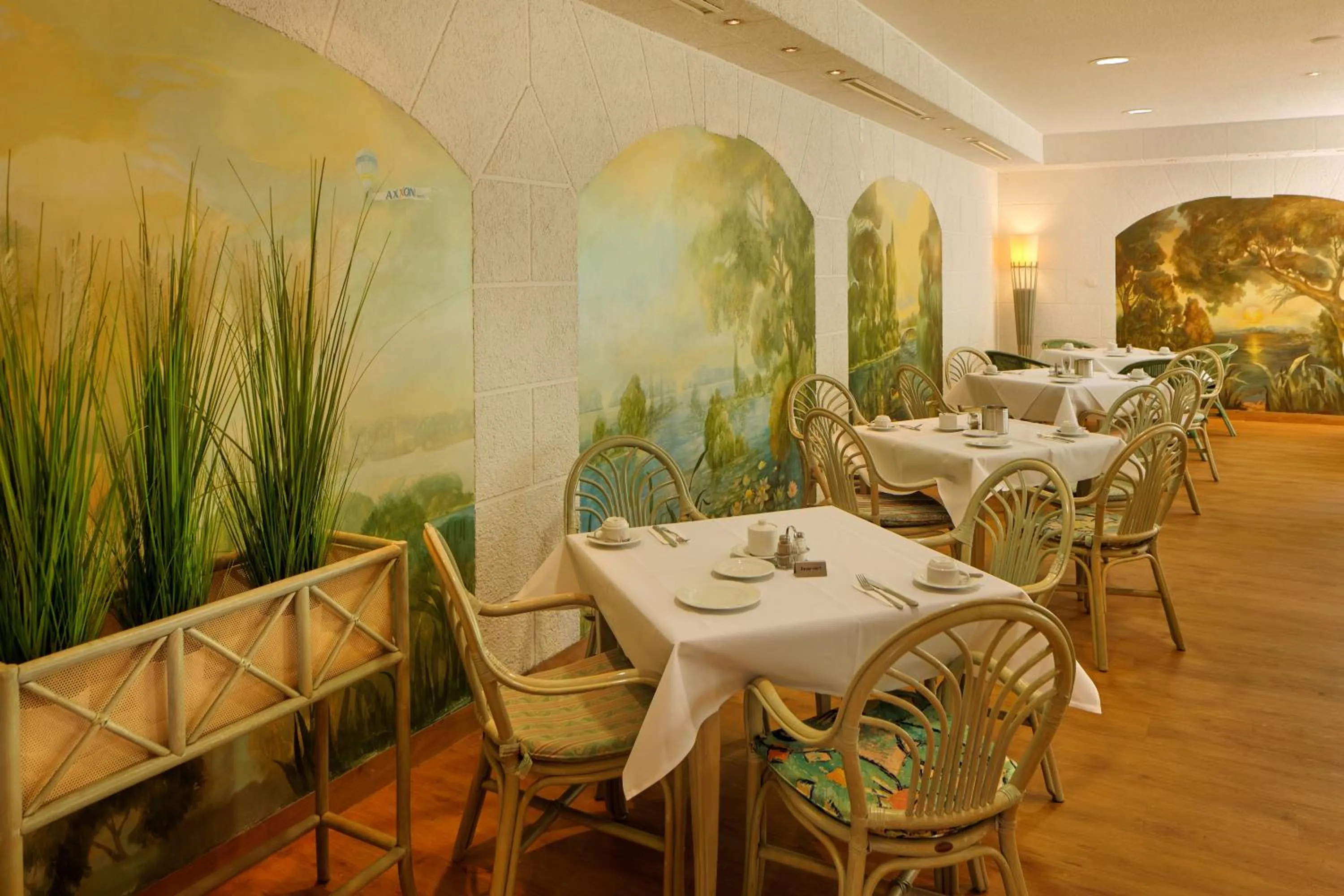 Breakfast in TRIP INN Axxon Hotel