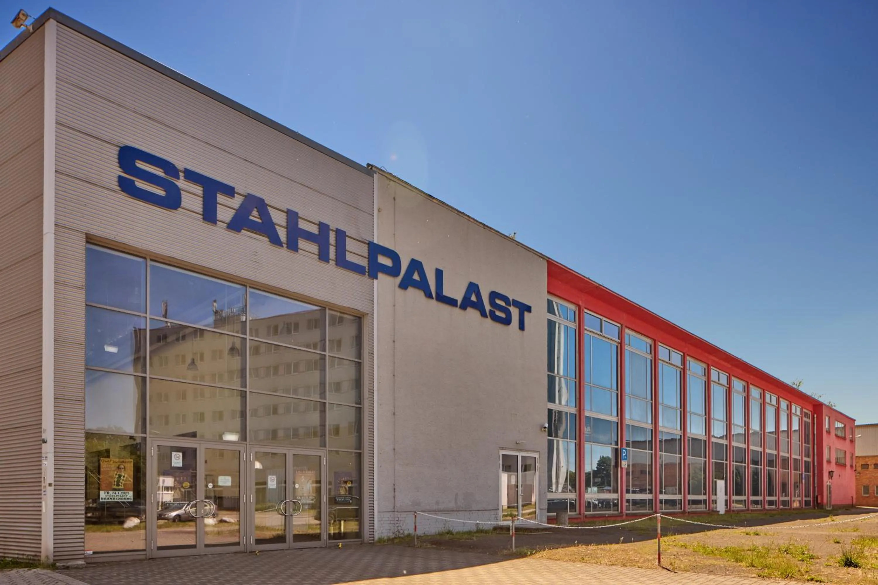 Property building in TRIP INN Axxon Hotel