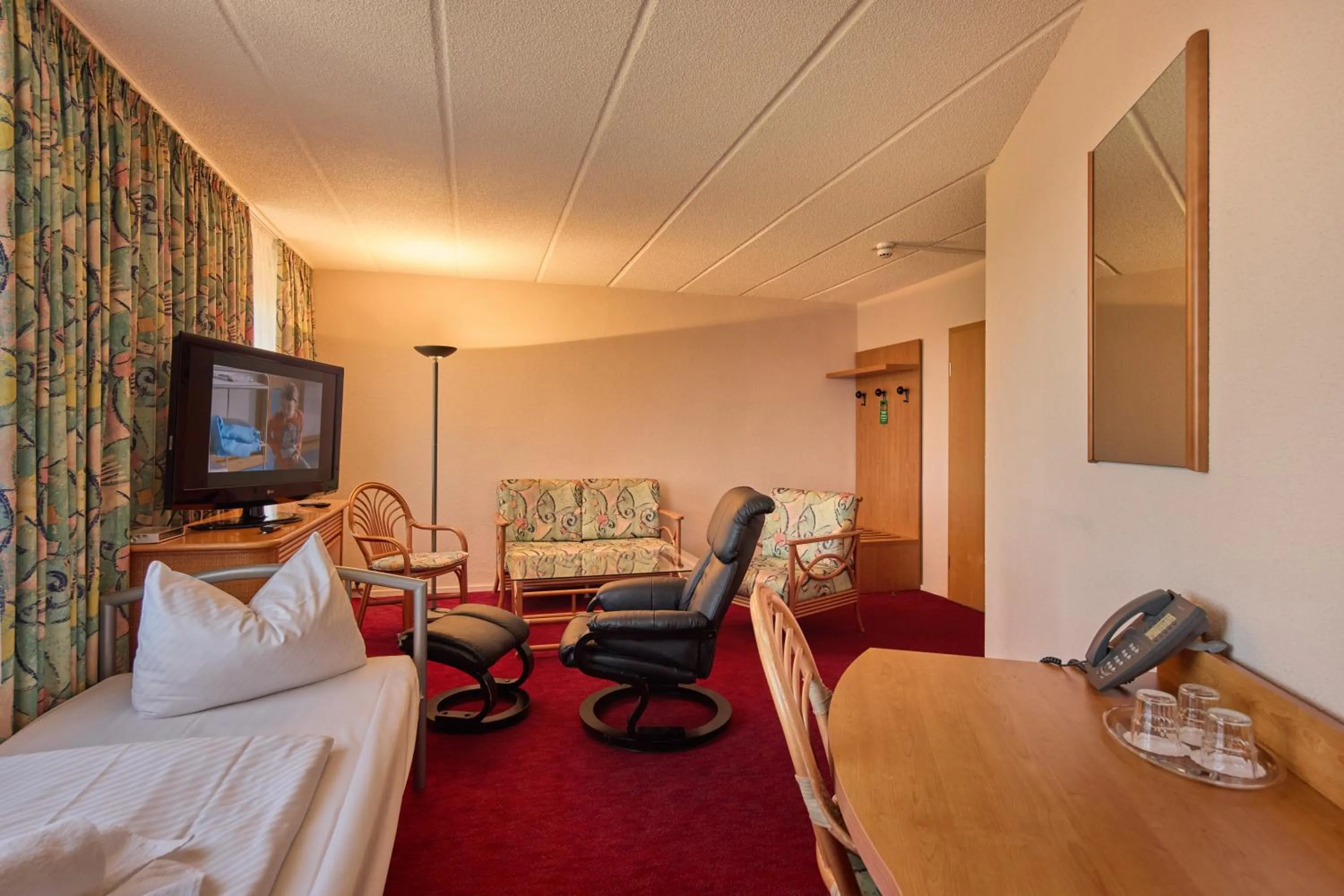 TRIP INN Axxon Hotel