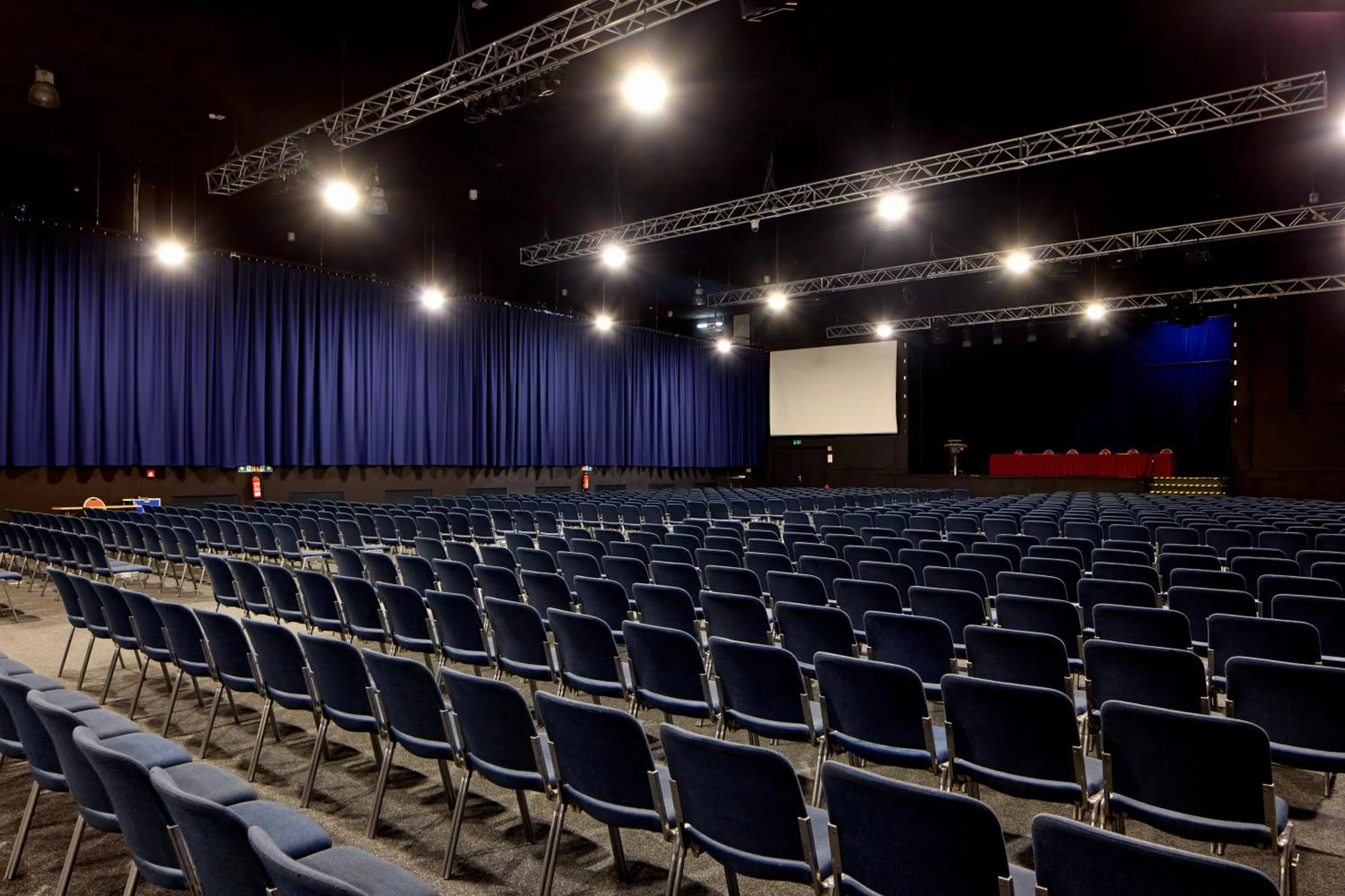 TRIP INN Axxon Hotel