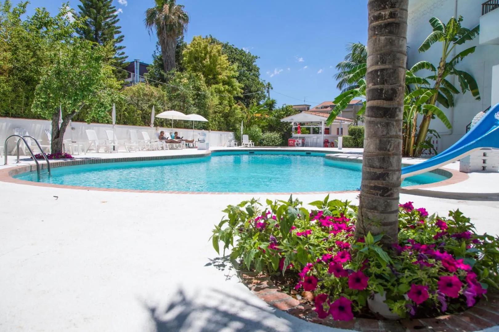 Swimming pool in Assinos Palace Hotel
