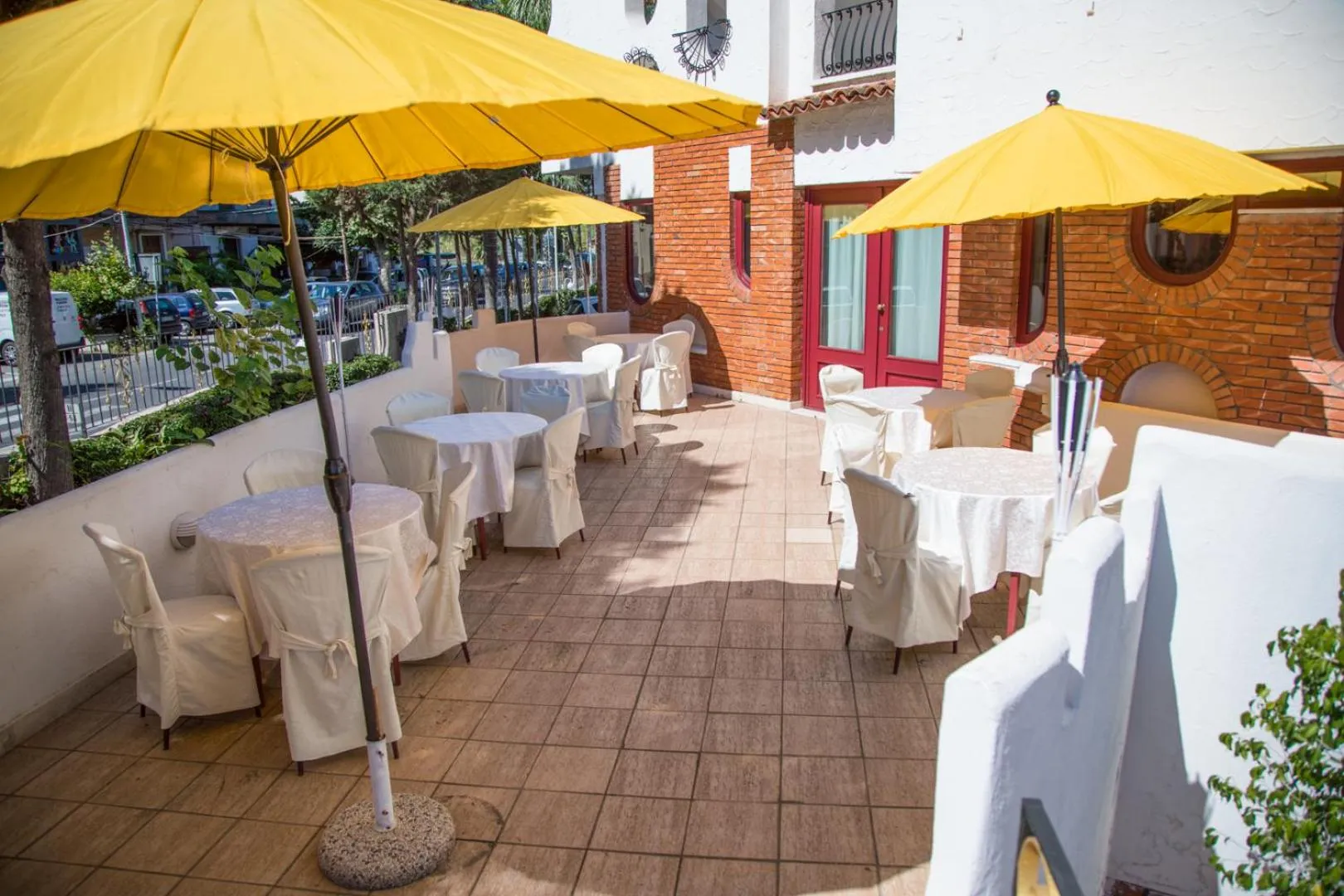 Restaurant/places to eat in Assinos Palace Hotel