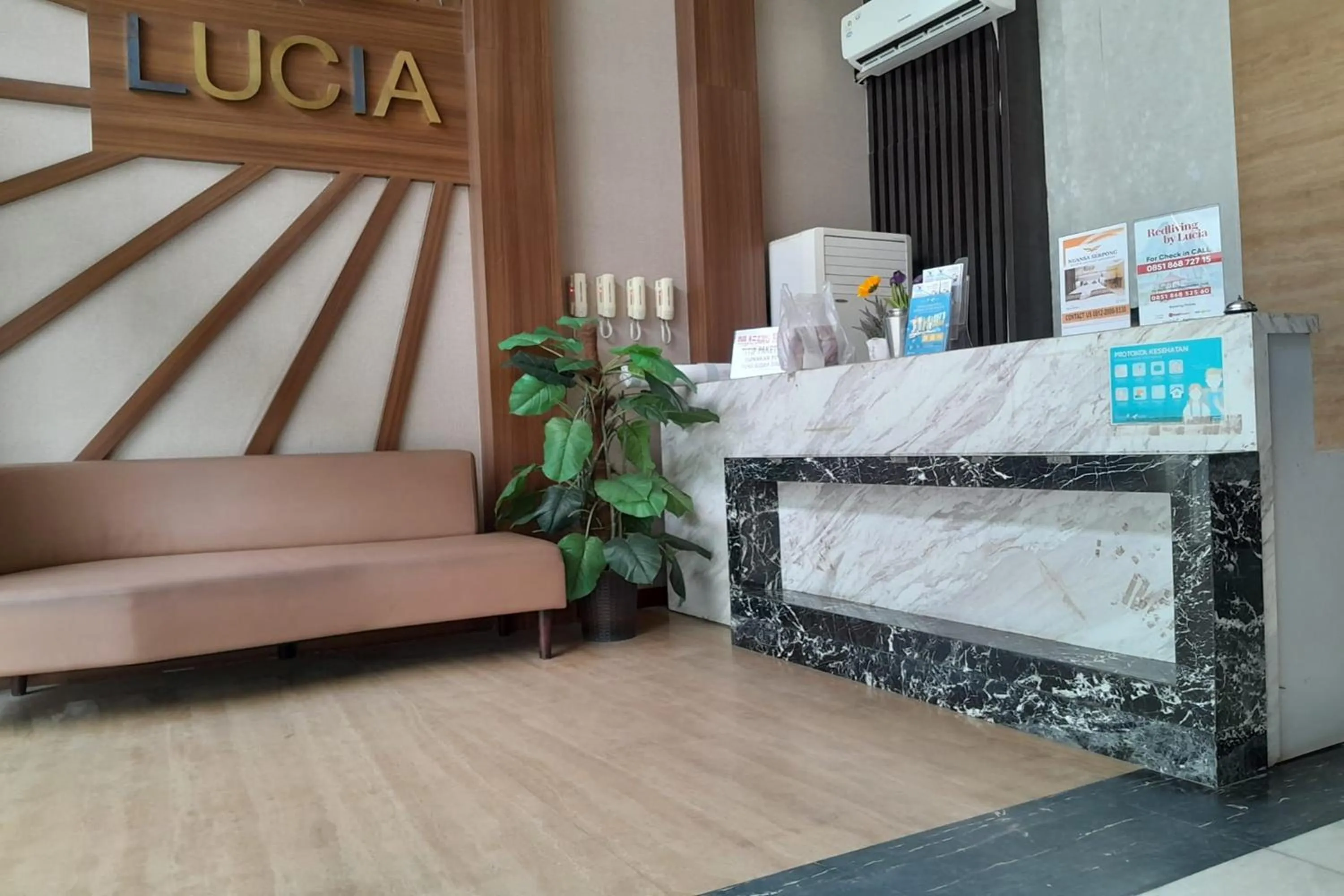 Lobby or reception in Majestic Point Serpong by Nature