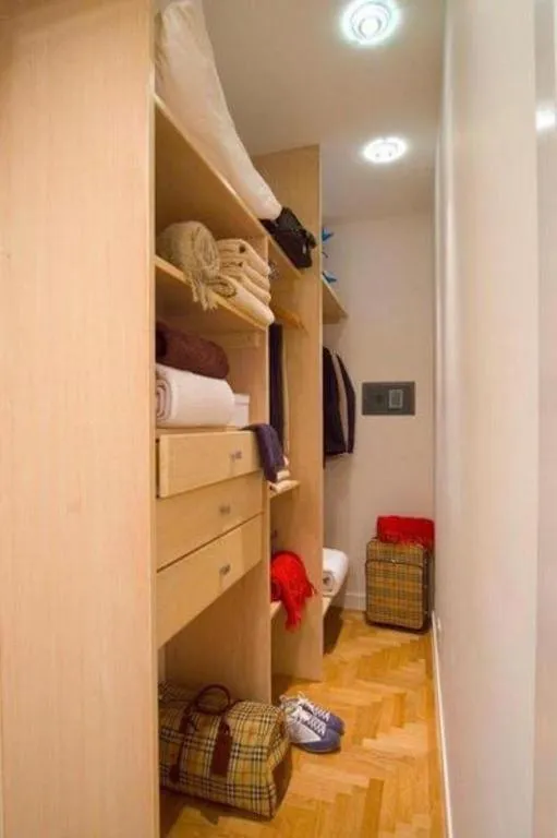 wardrobe in Matteotti Apartment