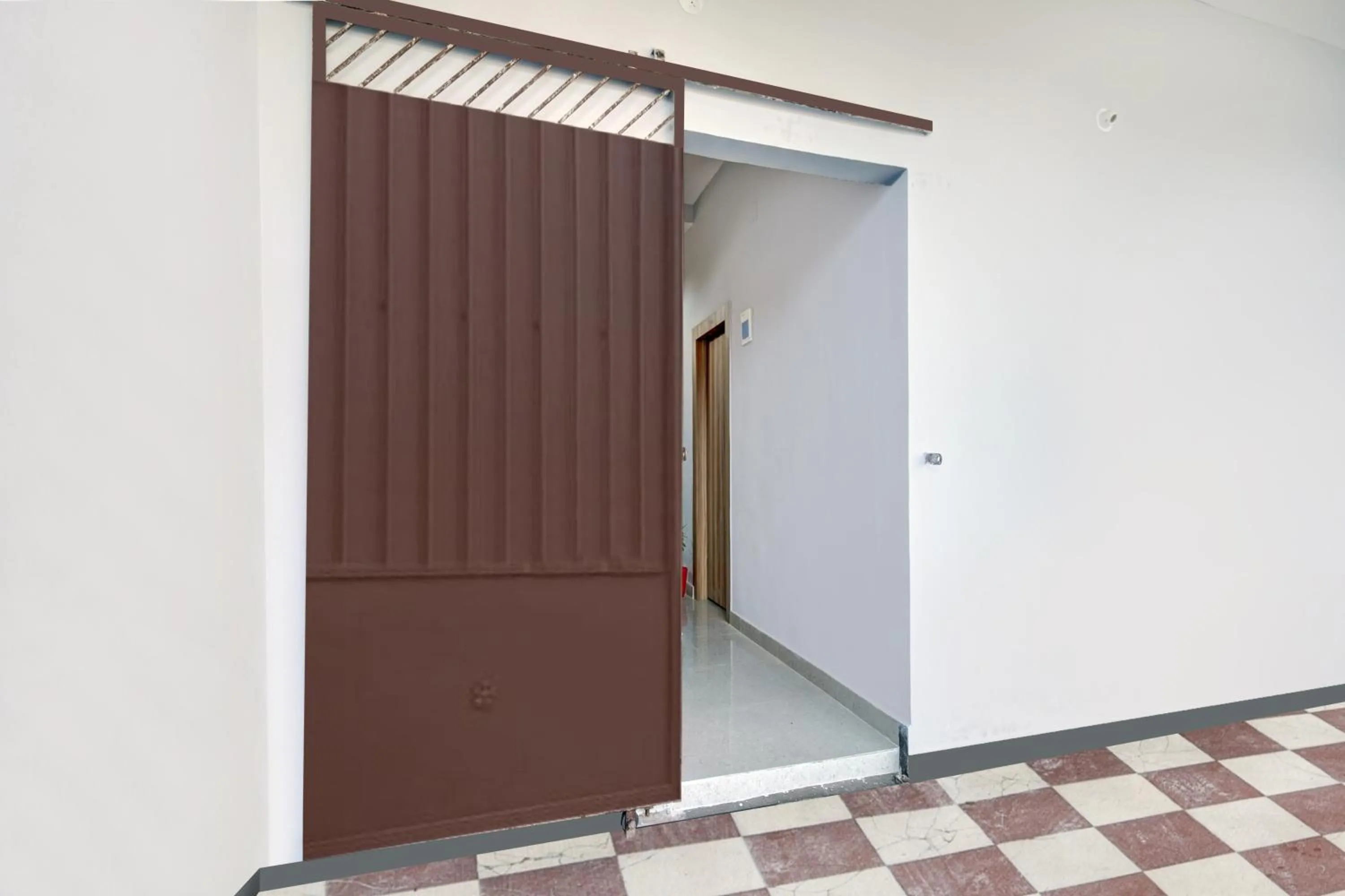 Facade/entrance in HOTEL O ROYAL GUEST HOUSE