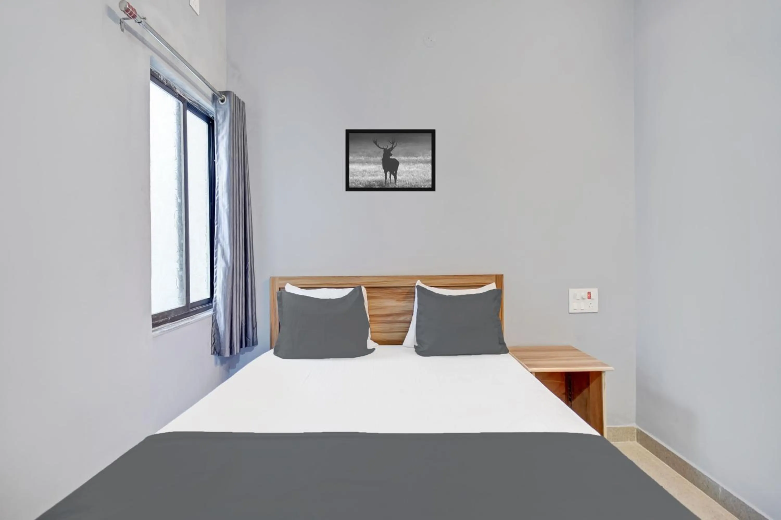 Bedroom in HOTEL O ROYAL GUEST HOUSE