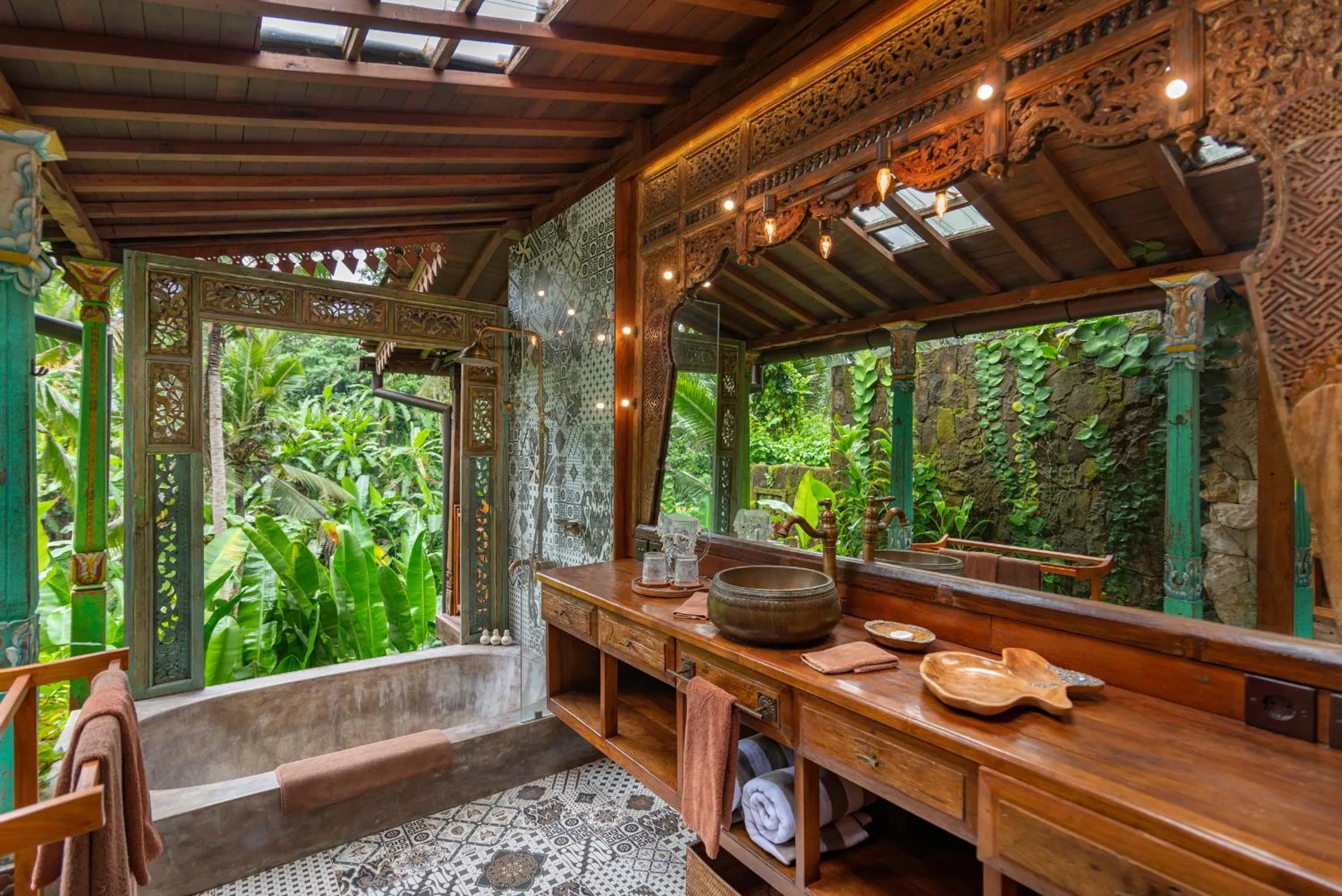 Toilet in Lumina Wellness Retreat