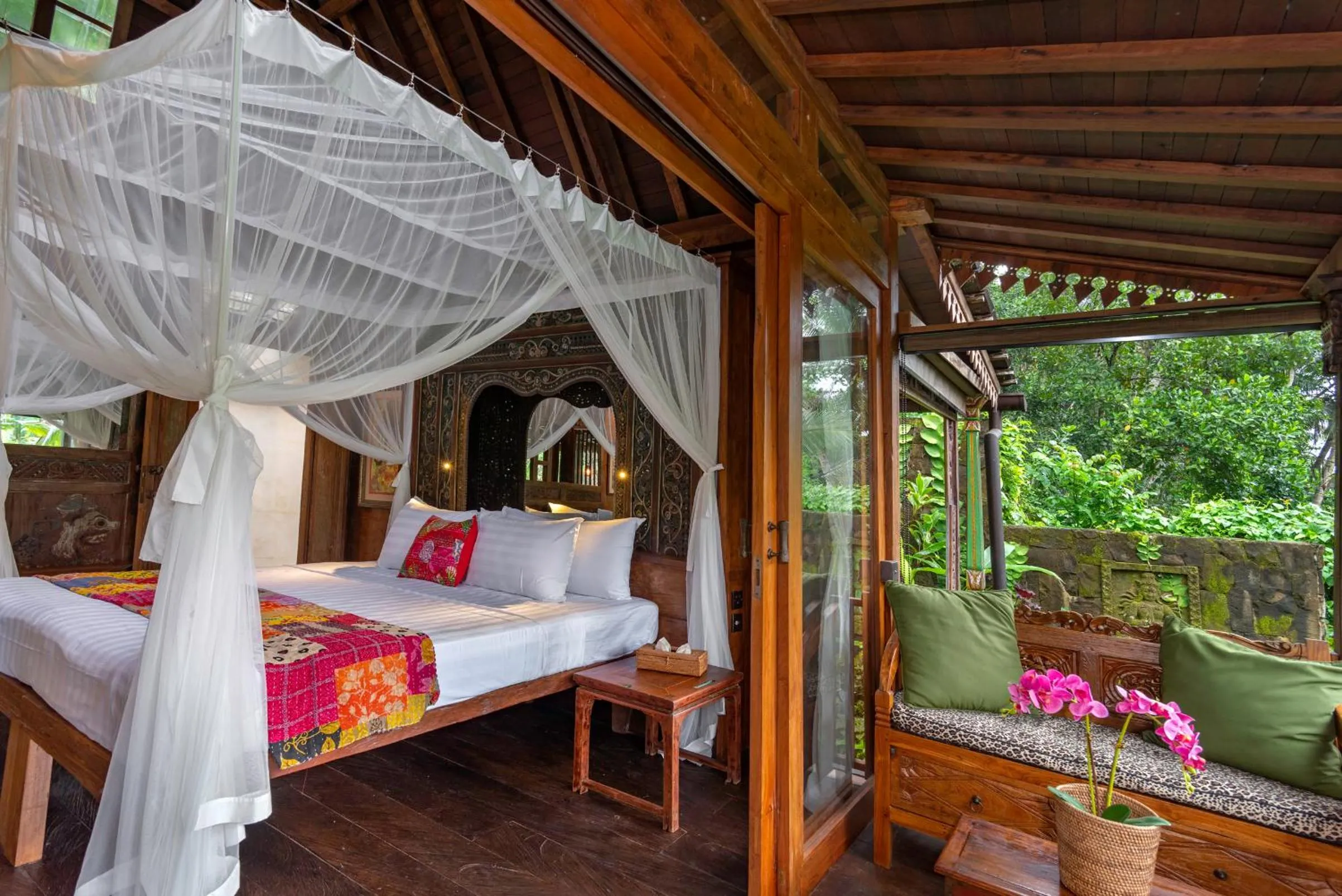 Balcony/Terrace, Bed in Lumina Wellness Retreat