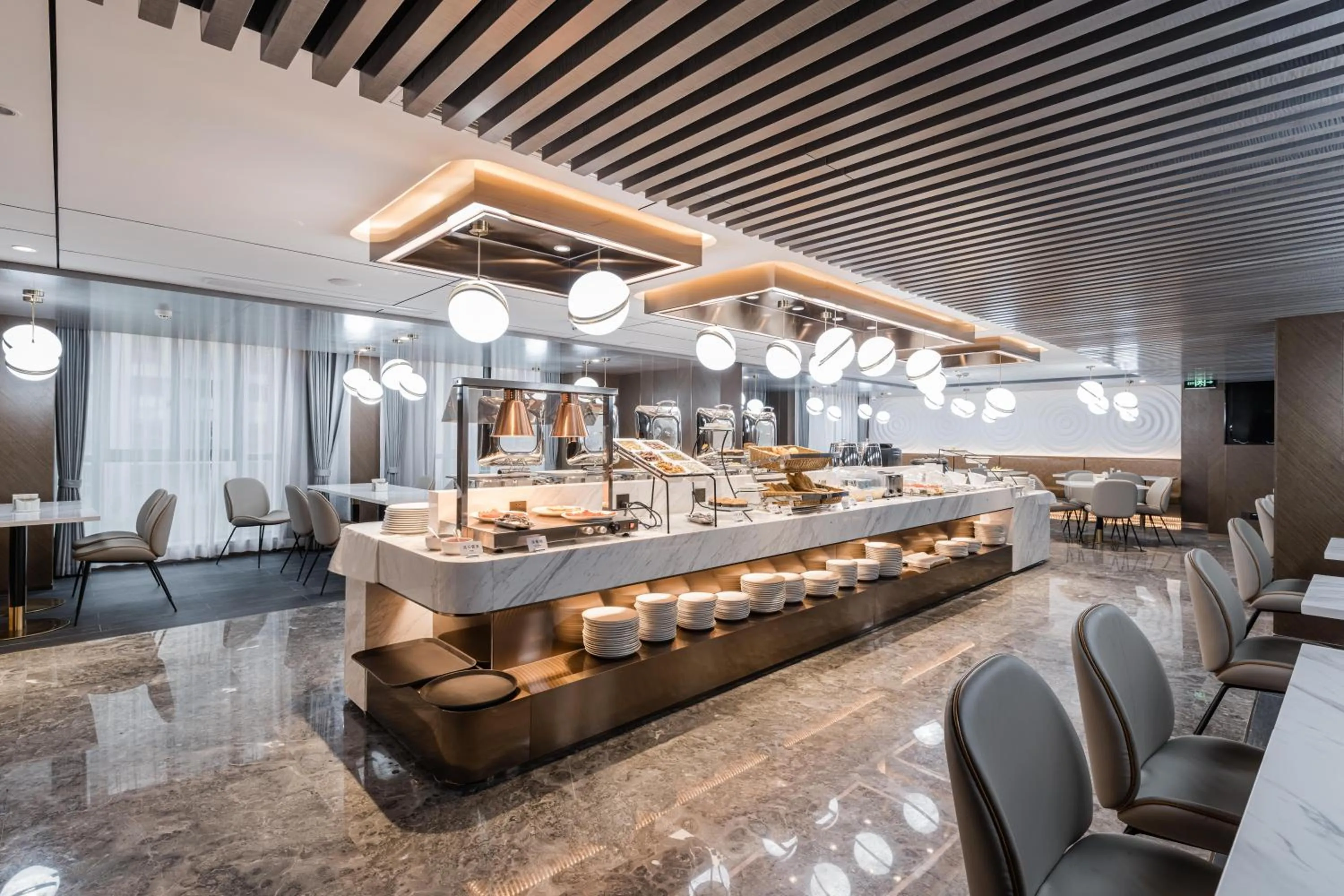 Restaurant/places to eat in Atour Hotel Hangzhou Xixi Vally Tianmushan Road