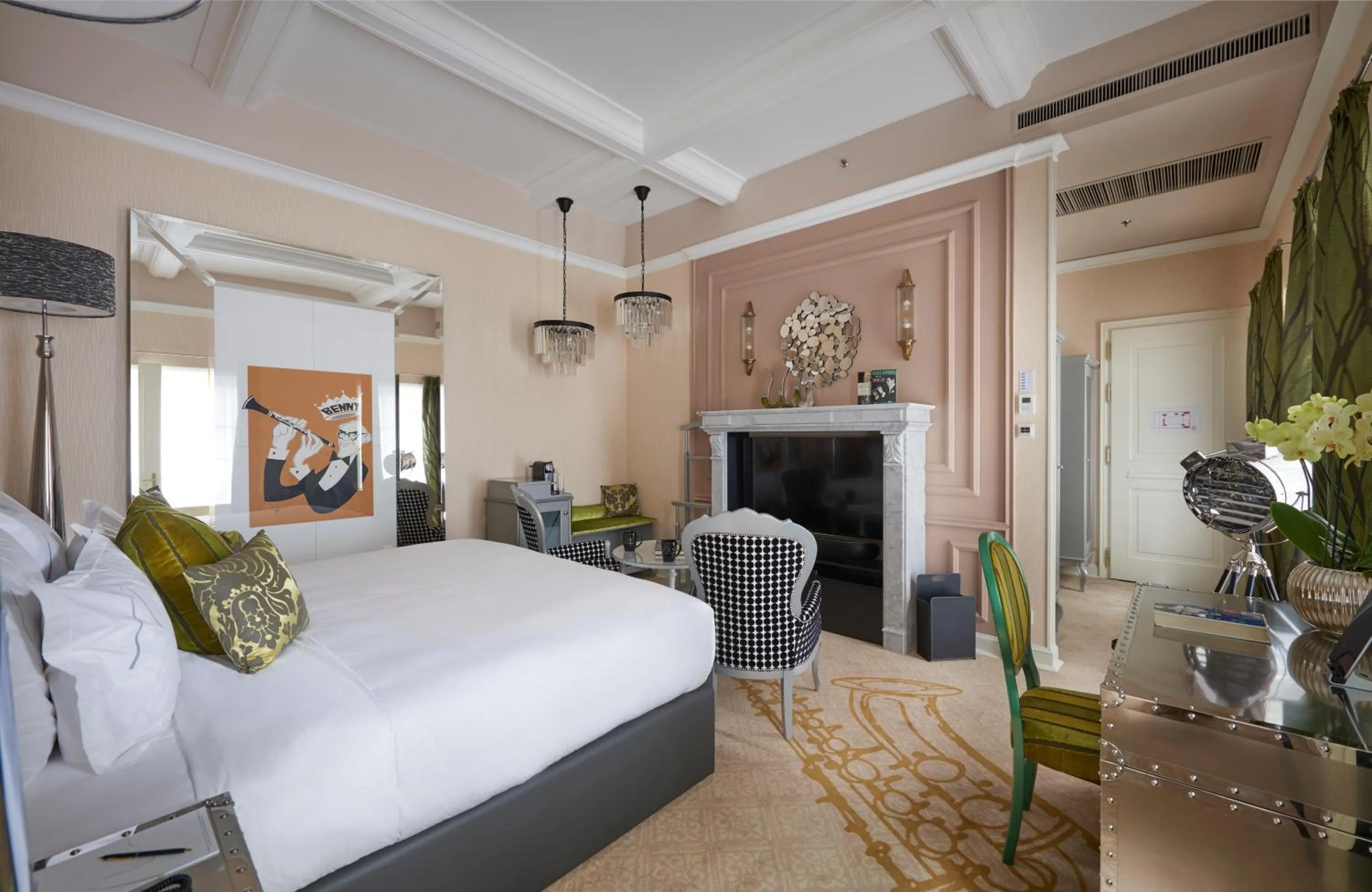 Photo of the whole room, Bed in Aria Hotel Budapest by Library Hotel Collection