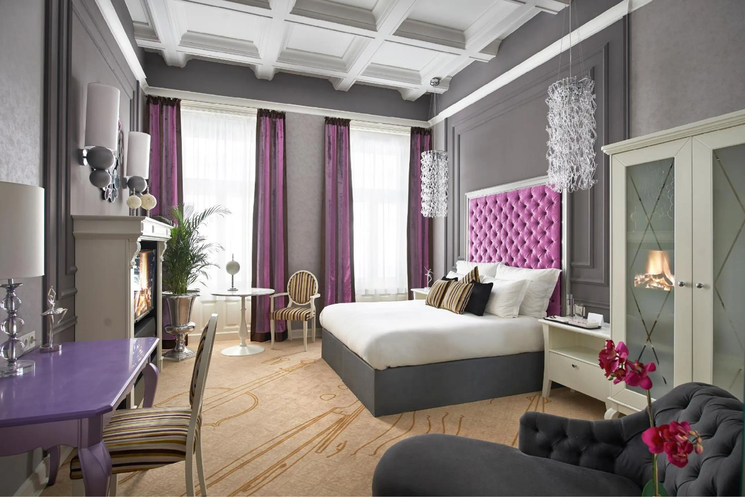 TV and multimedia, Bed in Aria Hotel Budapest by Library Hotel Collection