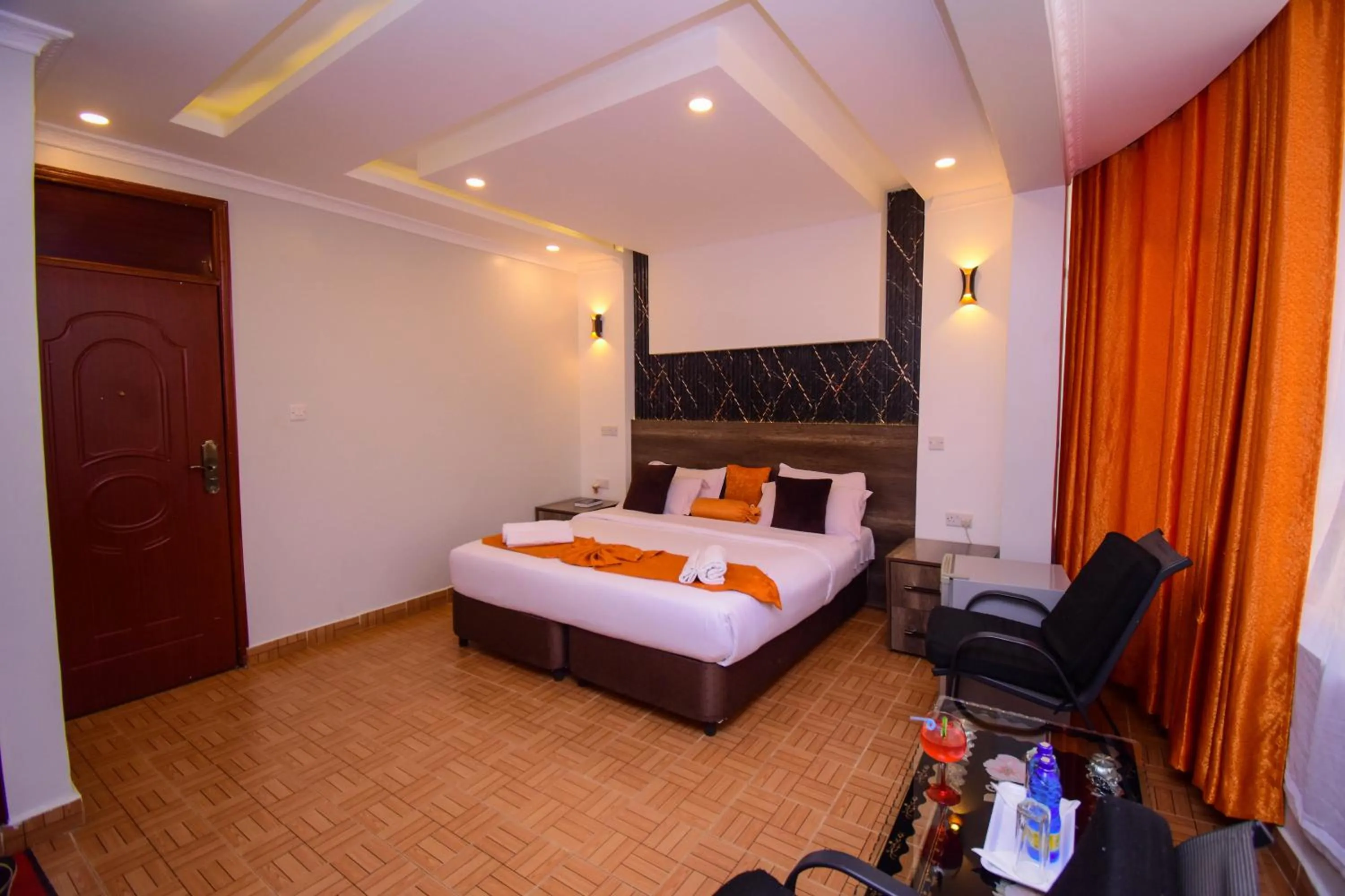 Photo of the whole room, Bed in Sunstar Hotel Nairobi
