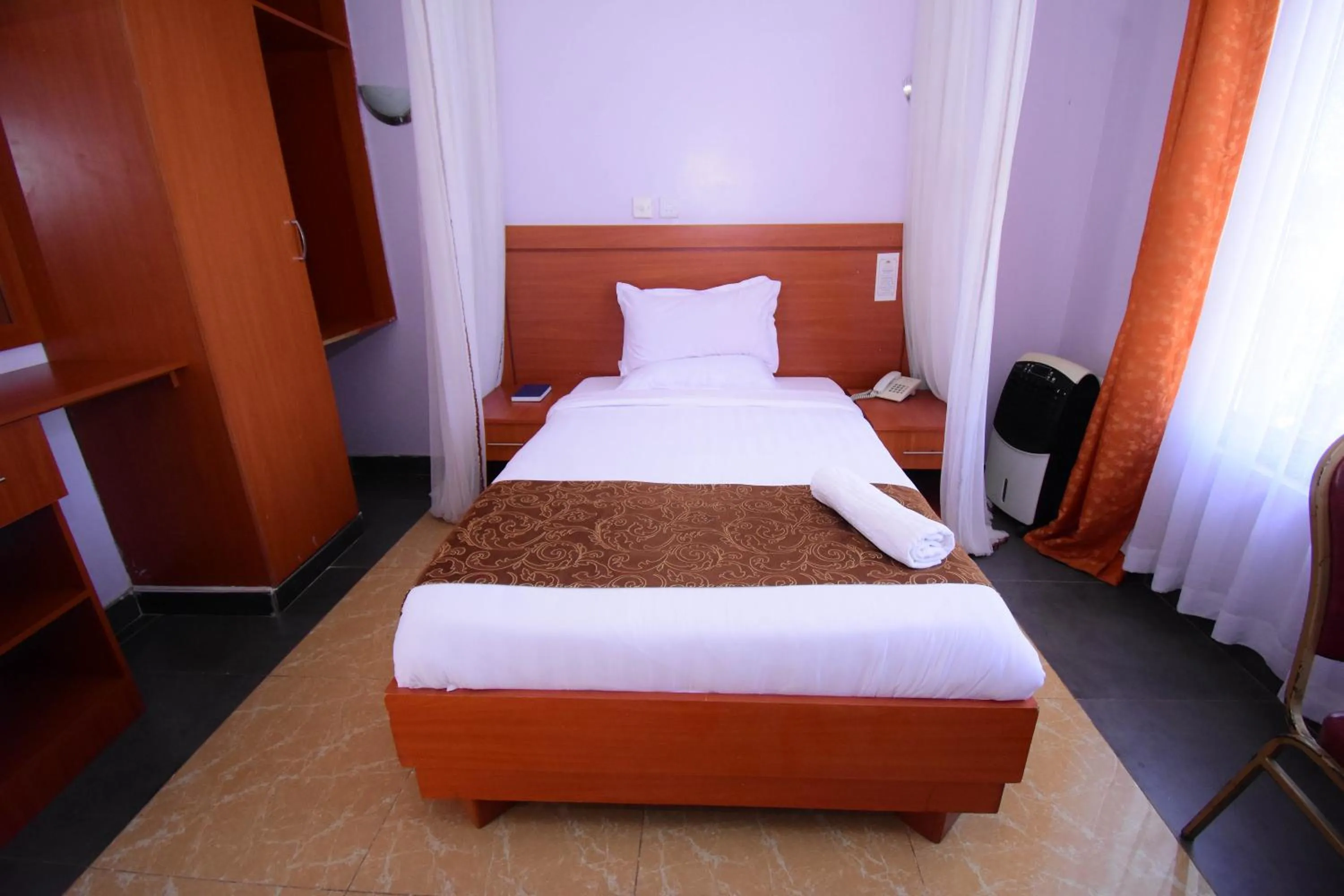 Bed in Sunstar Hotel Nairobi