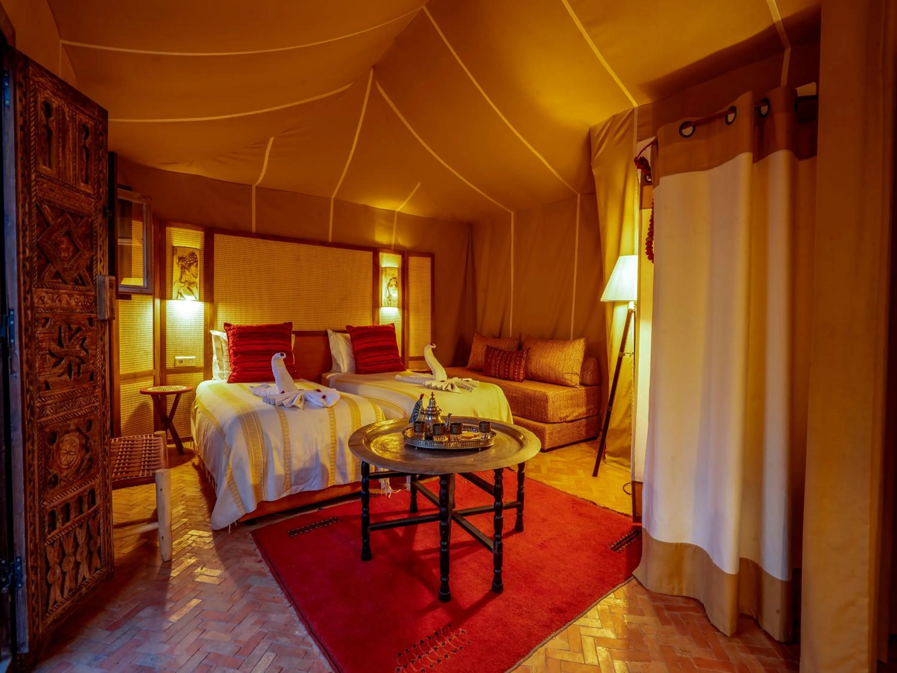 Bed in Riad Maialou & SPA