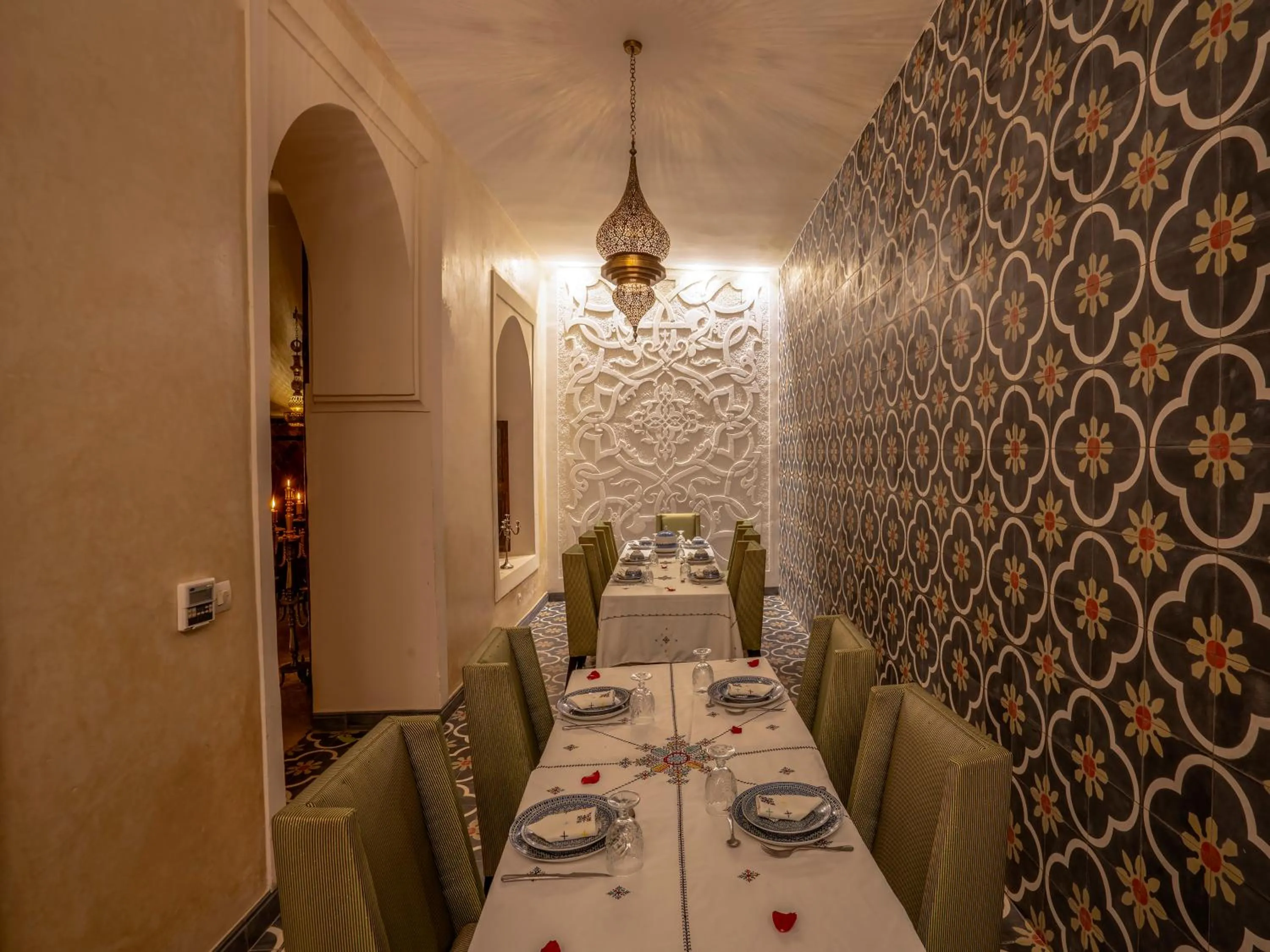 Restaurant/places to eat in Riad Maialou & SPA