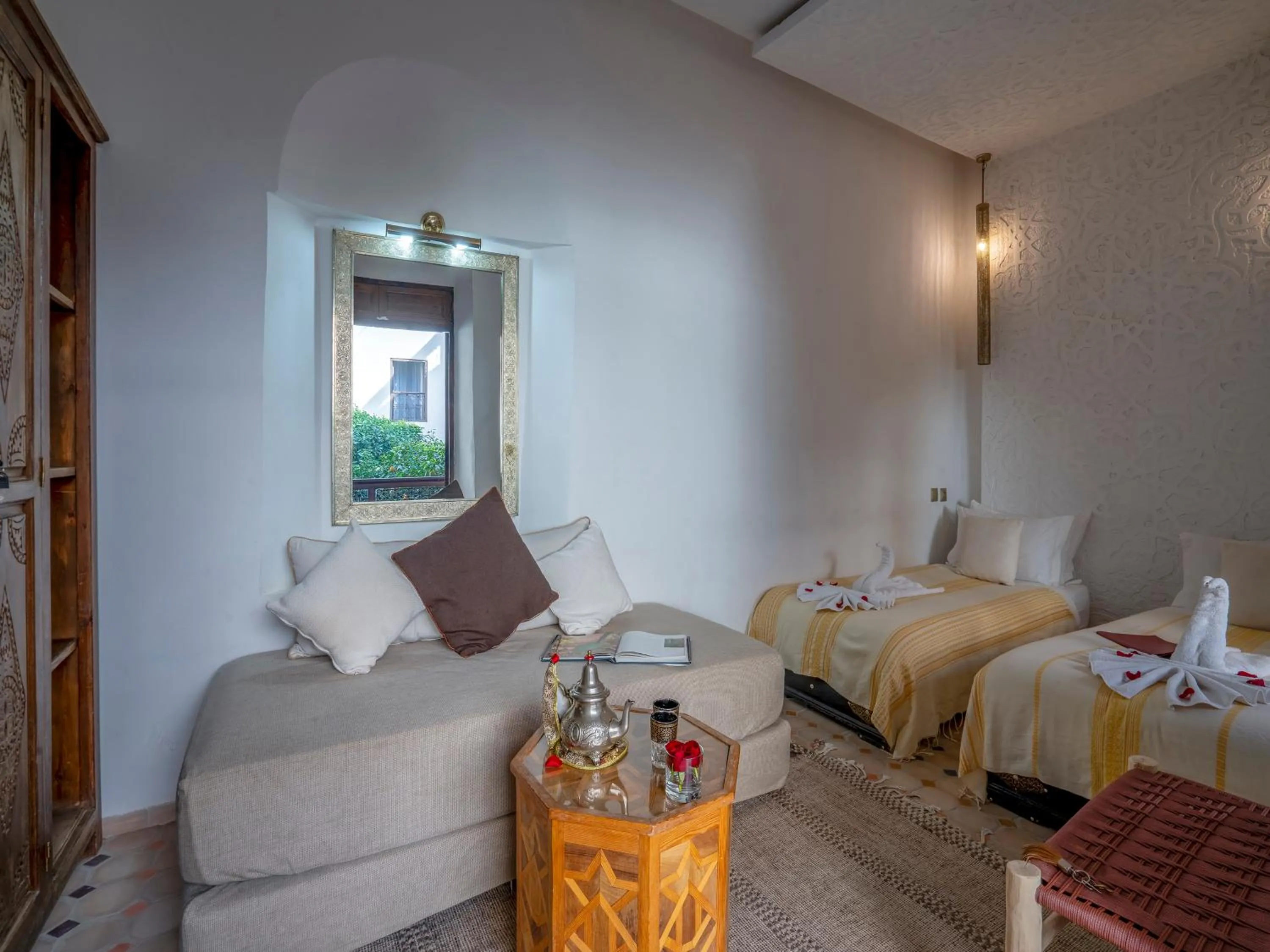 Bedroom, Bed in Riad Maialou & SPA