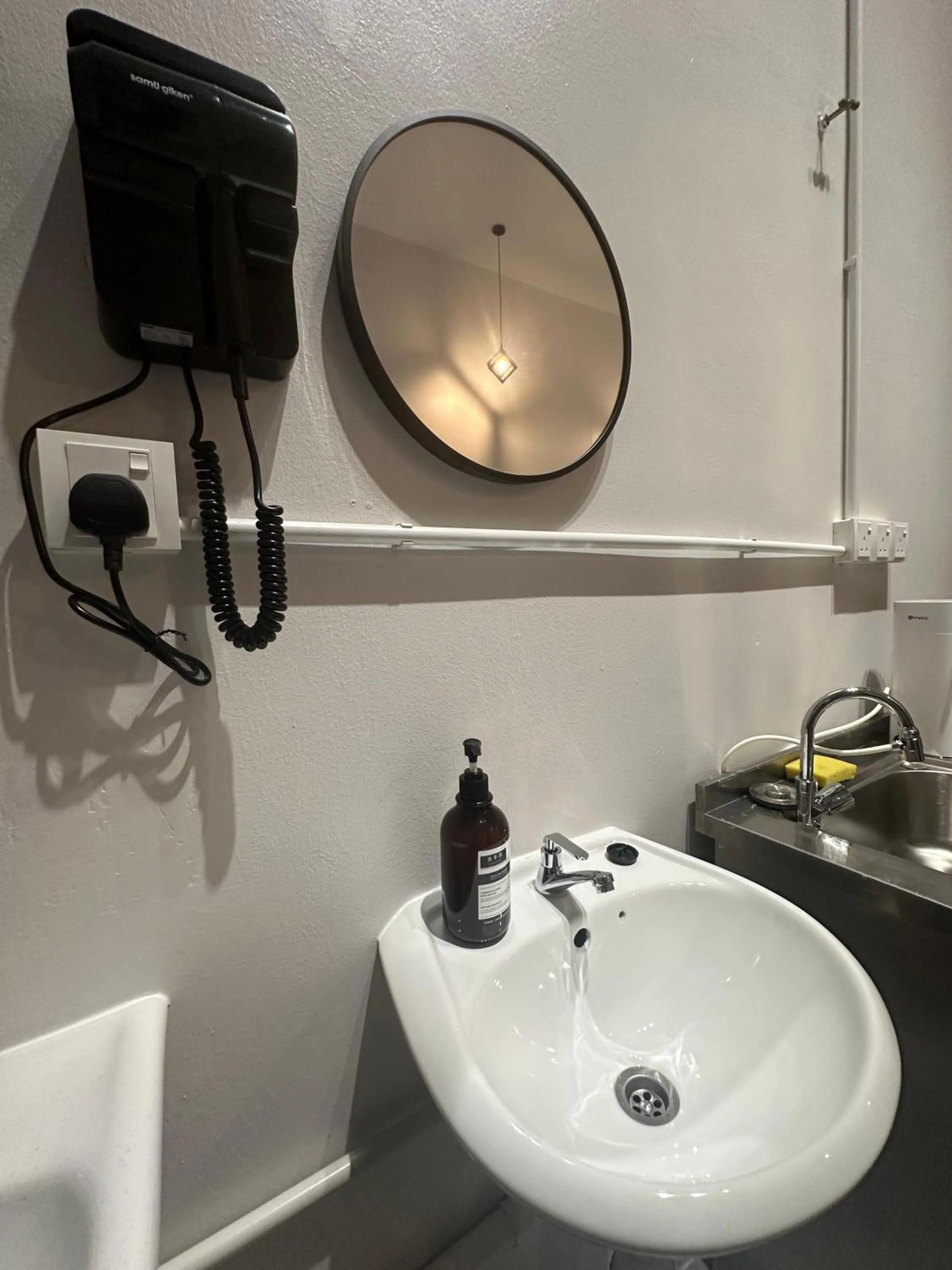 Bathroom in Be Right Back Loft - Alma