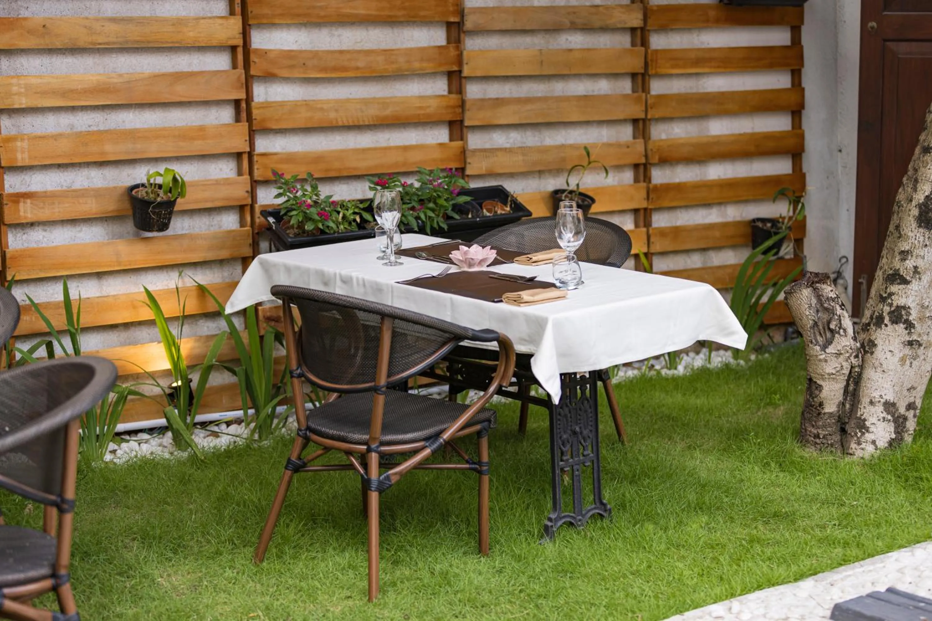 Day in La Maison de Colombo