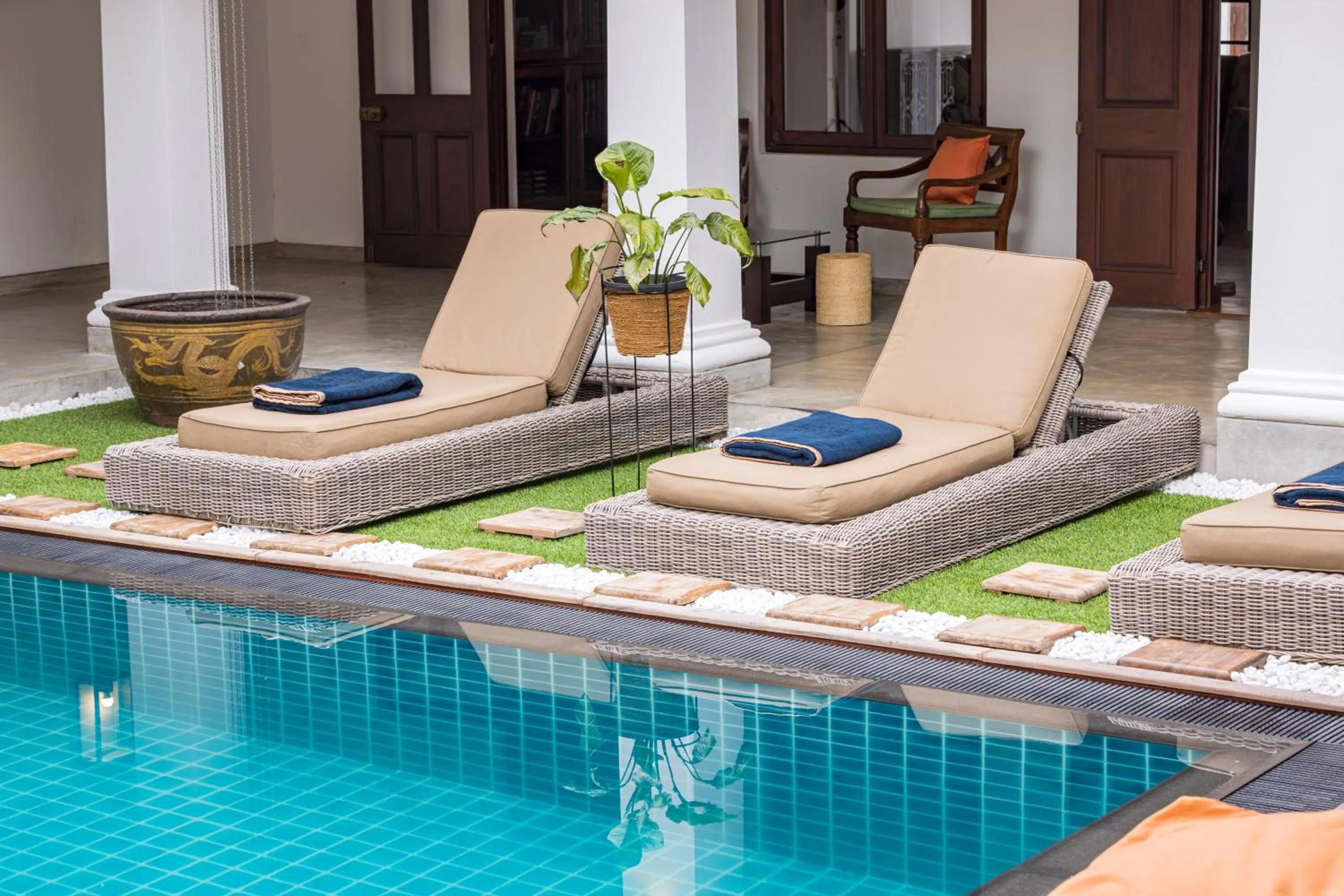 Swimming pool in La Maison de Colombo