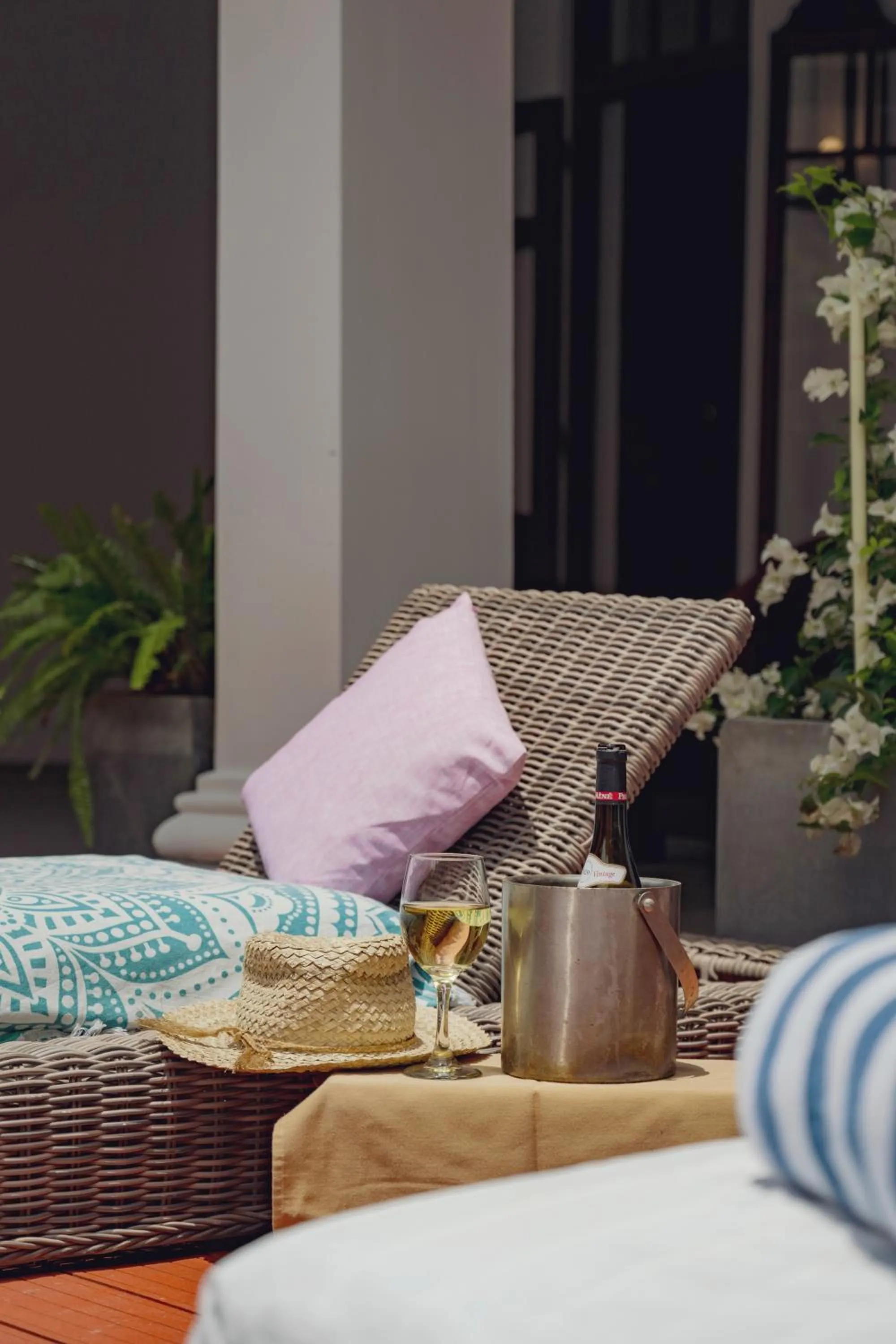 Swimming pool in La Maison de Colombo